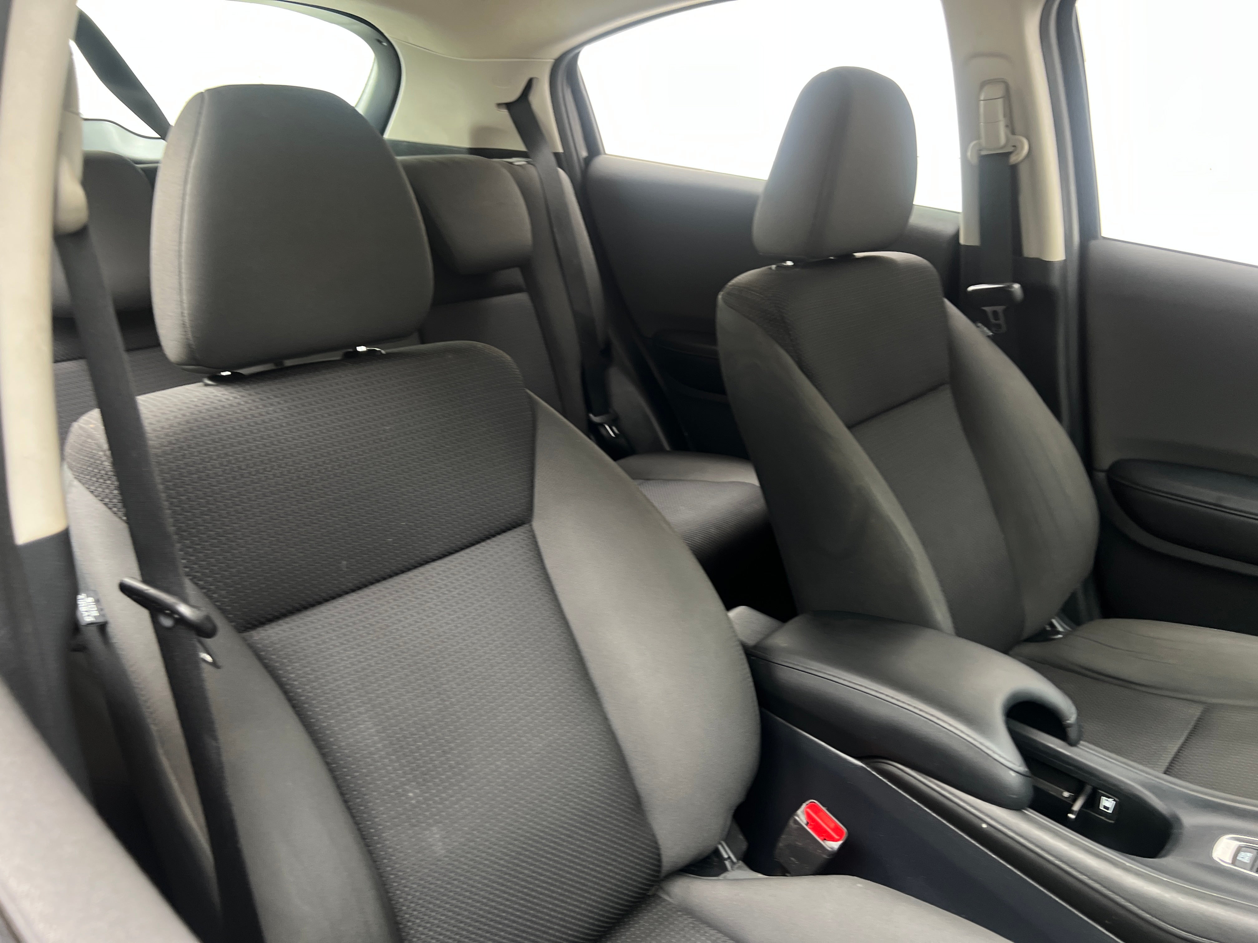 2021 Honda HR-V LX 2