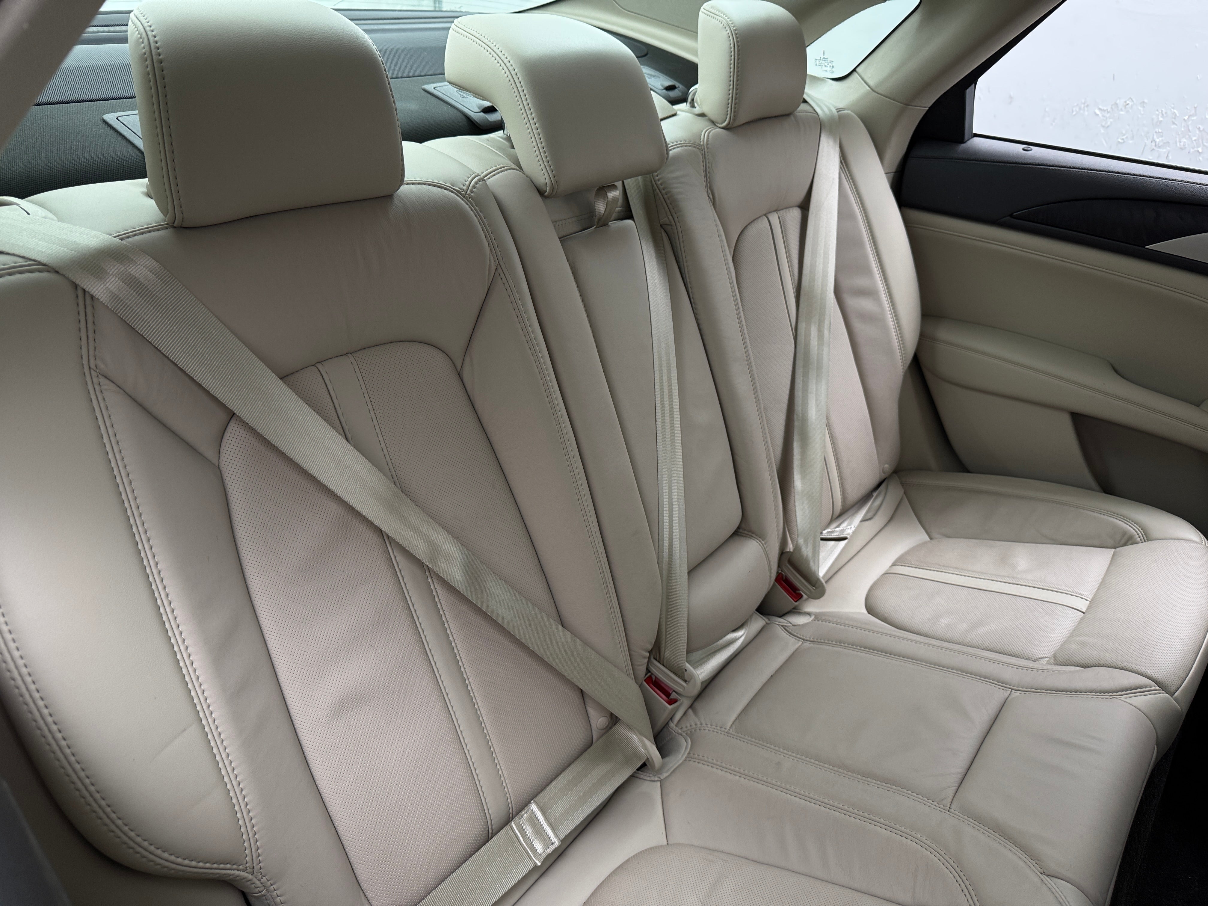 Thumbnail: 2020 Lincoln MKZ - 5