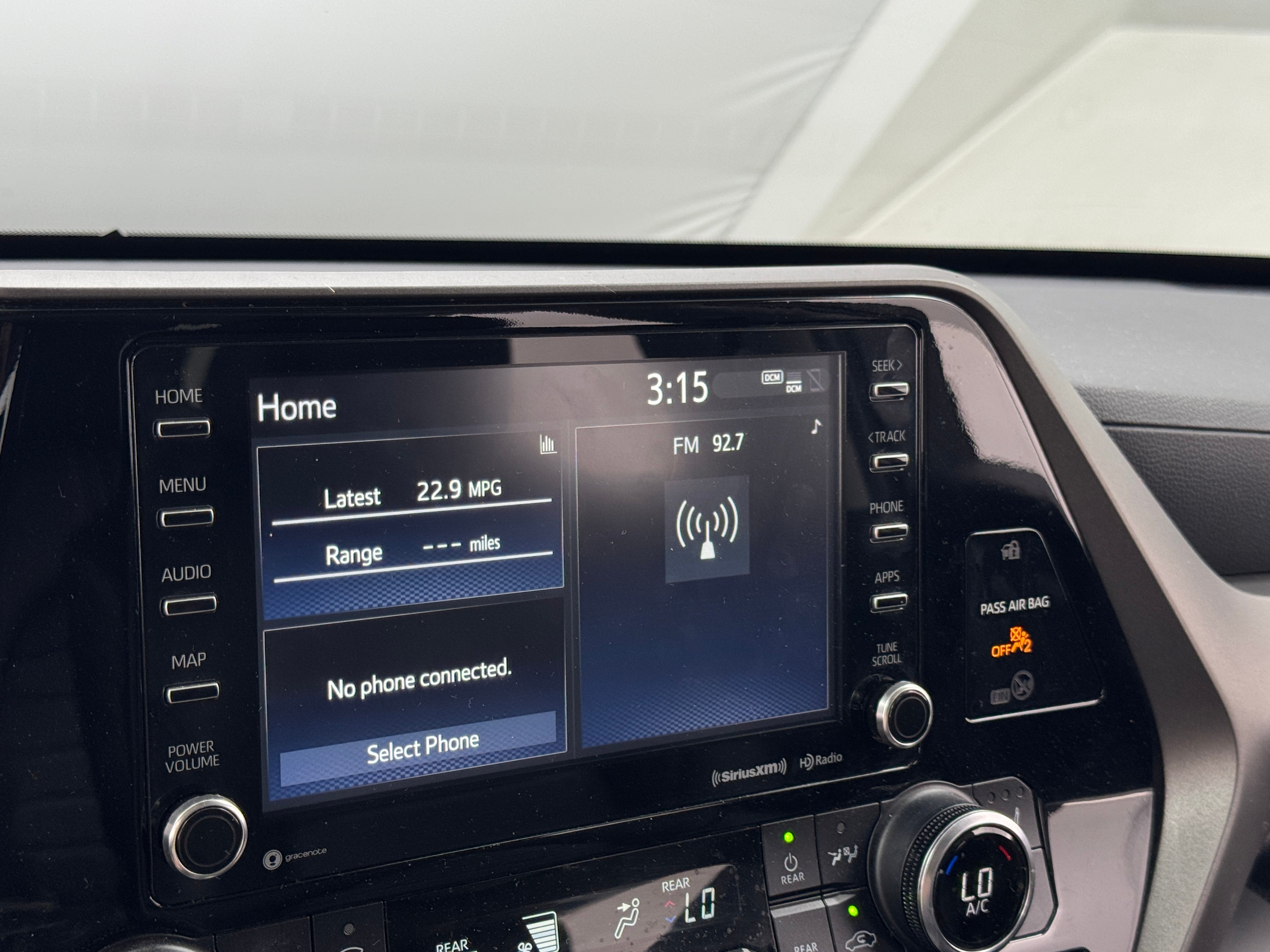 Thumbnail: 2022 Toyota Highlander - 3