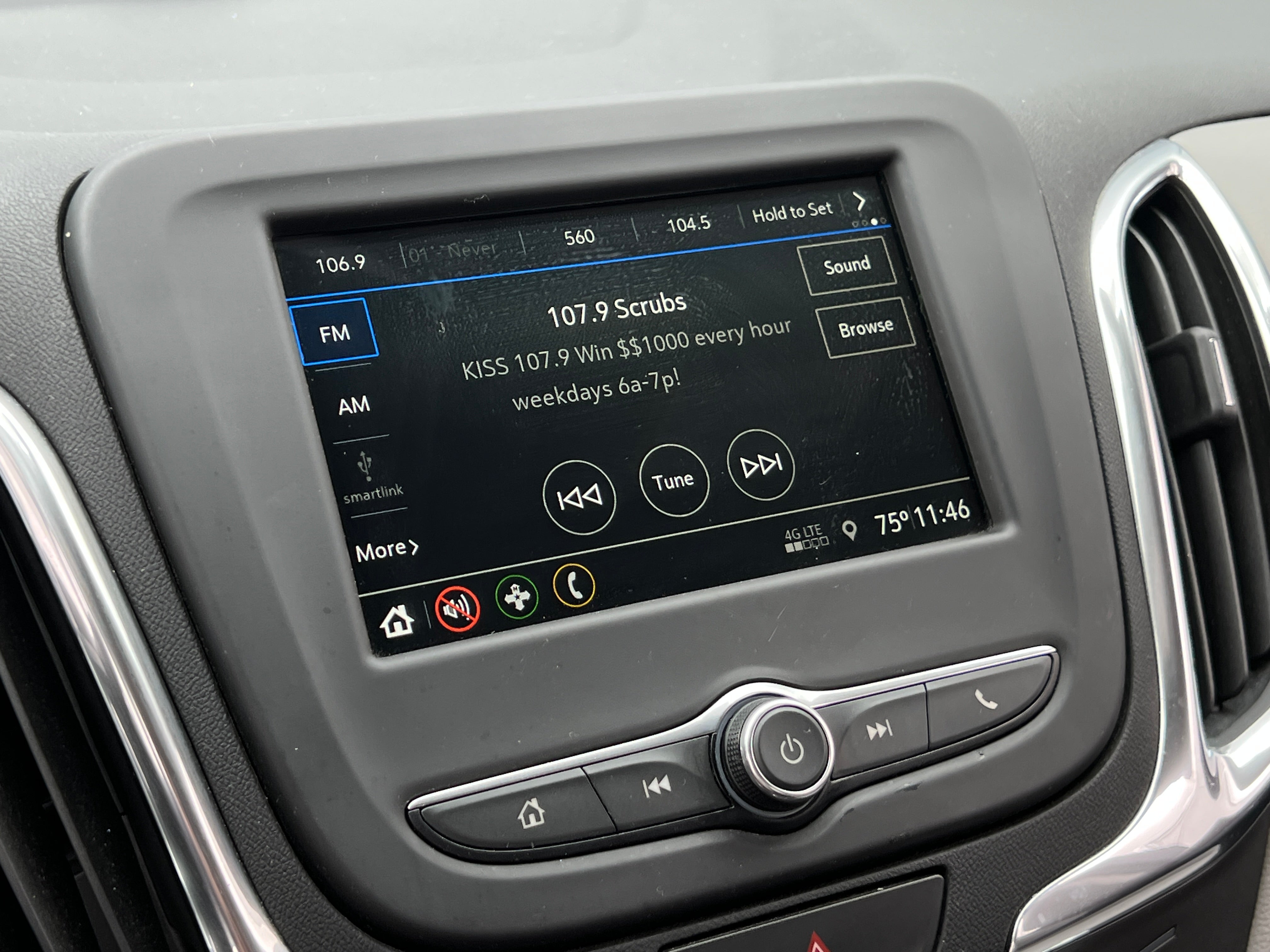 2019 Chevrolet Equinox LS 4