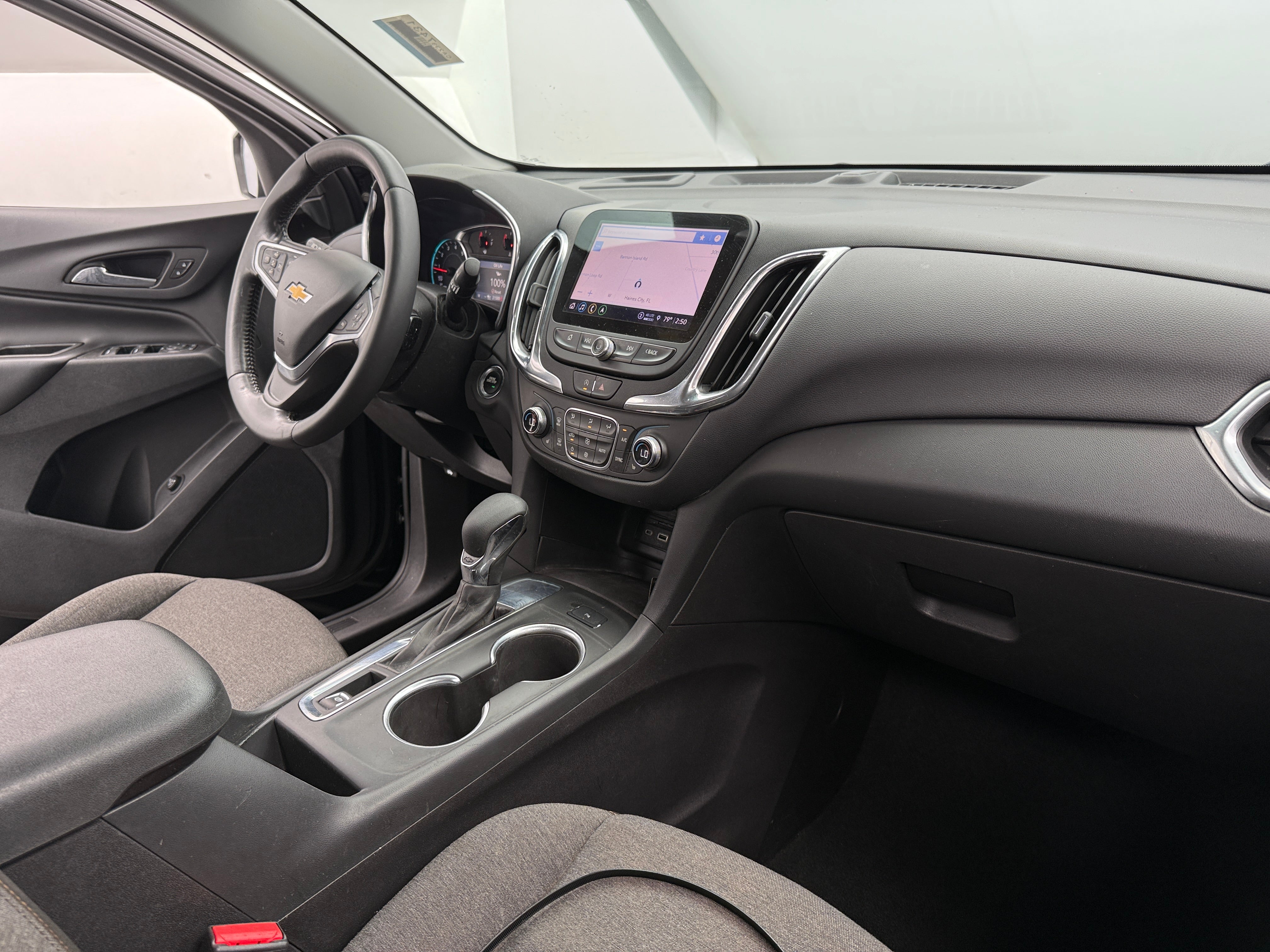 Thumbnail: 2022 Chevrolet Equinox - 3