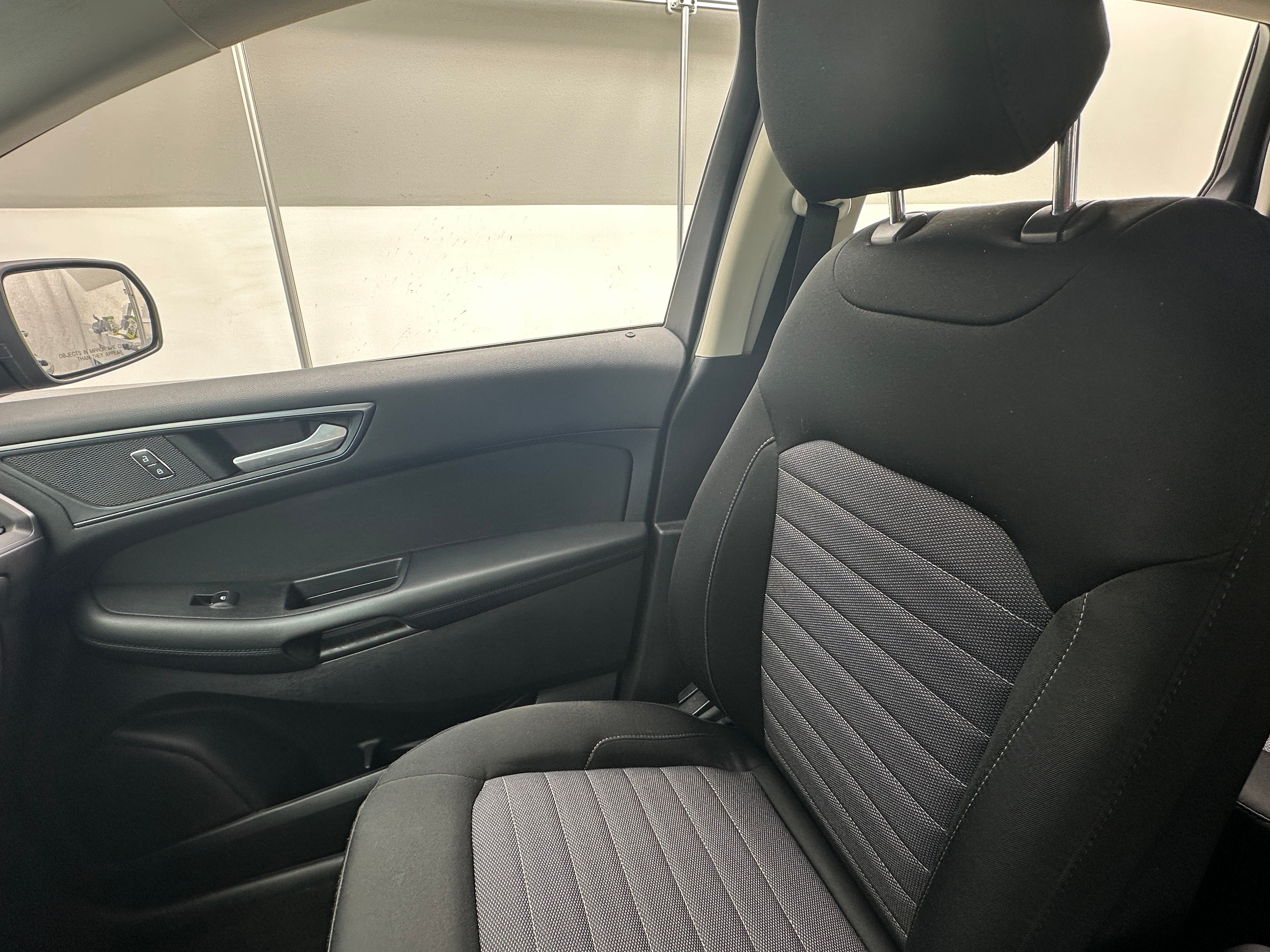 2019 Ford Edge SE 2