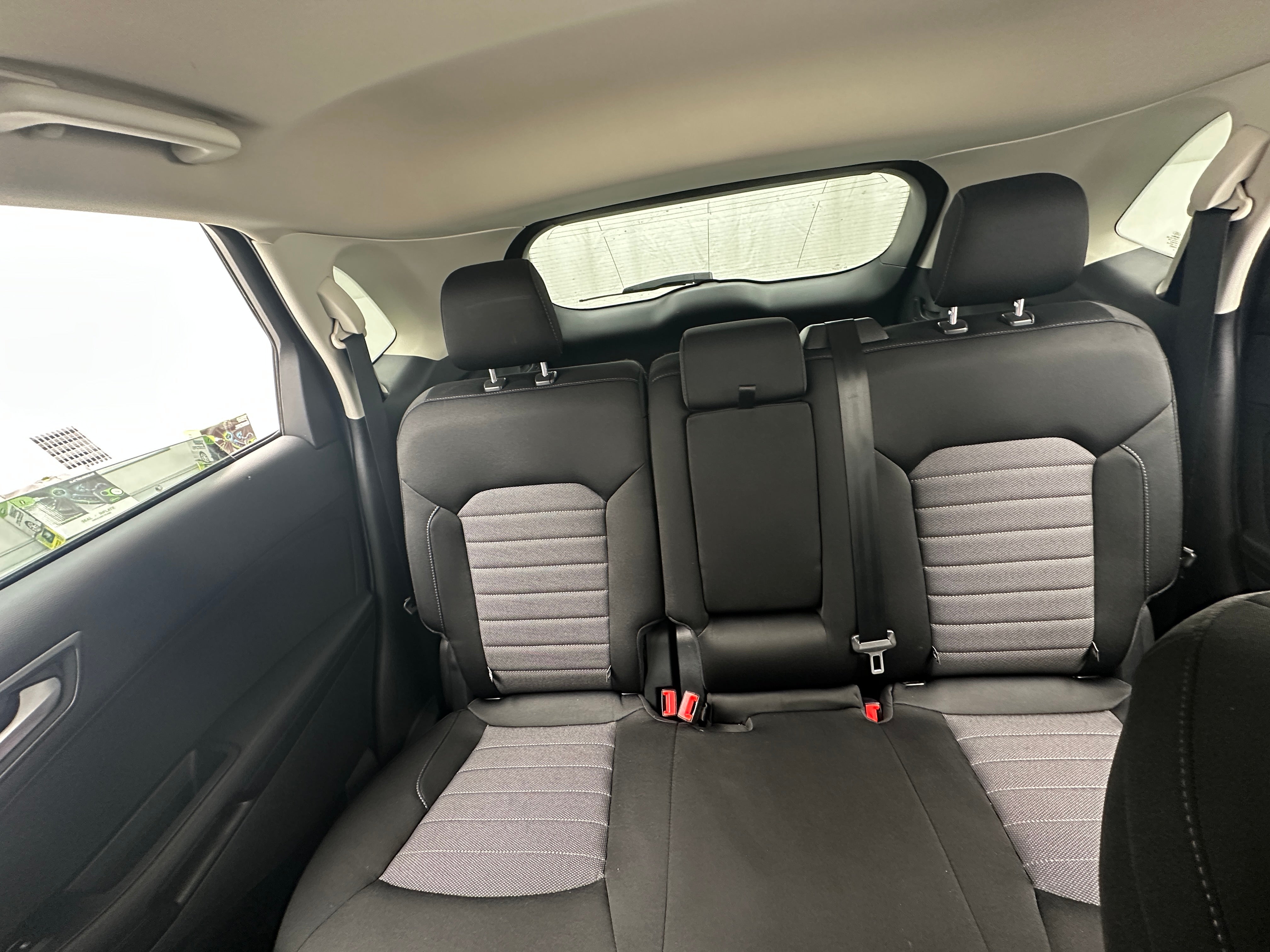 2019 Ford Edge SE 6