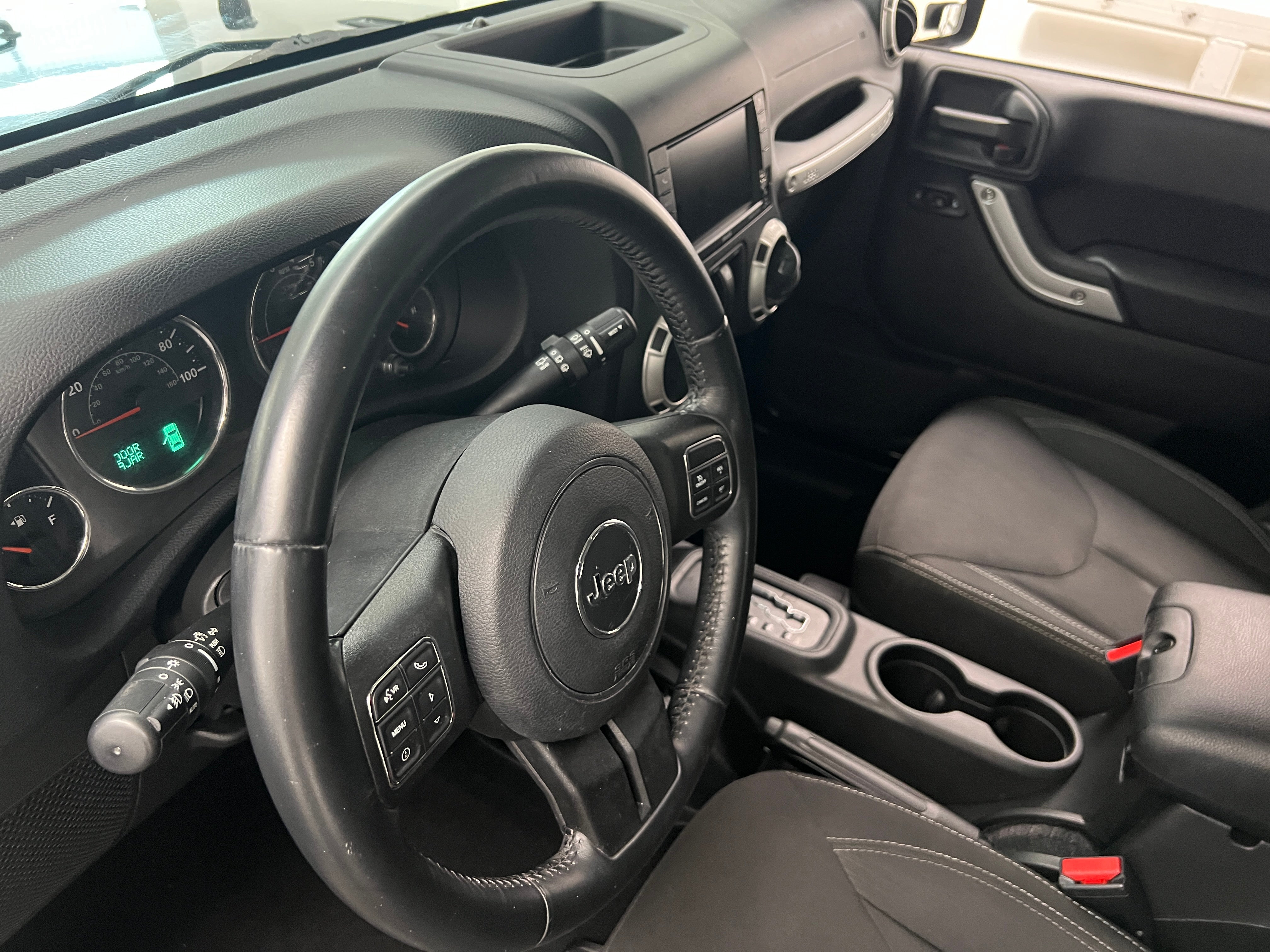 2018 Jeep Wrangler Sahara 5