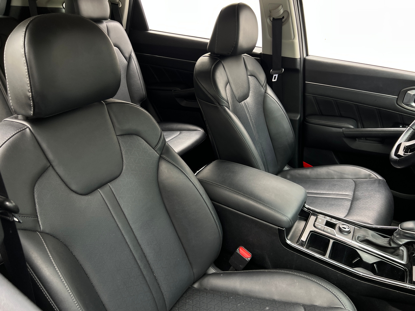 Thumbnail: 2022 Kia Sorento - 2