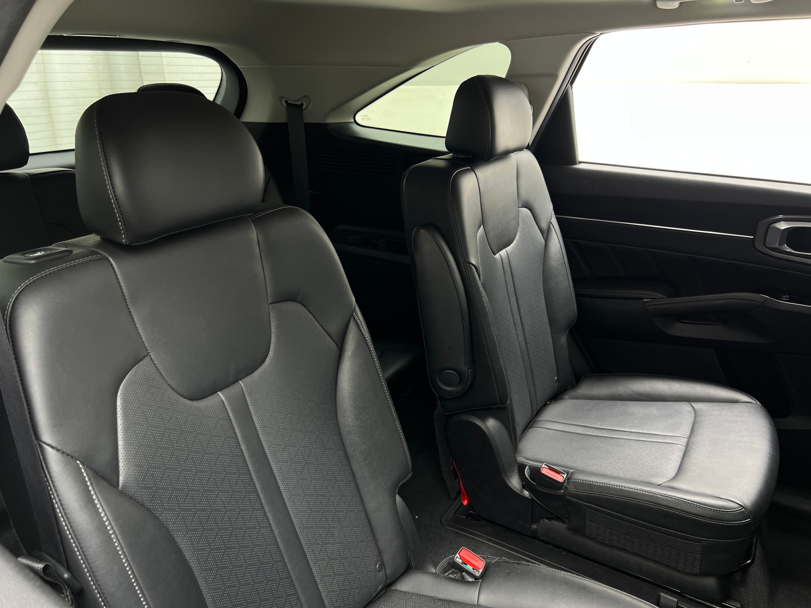 Thumbnail: 2022 Kia Sorento - 6