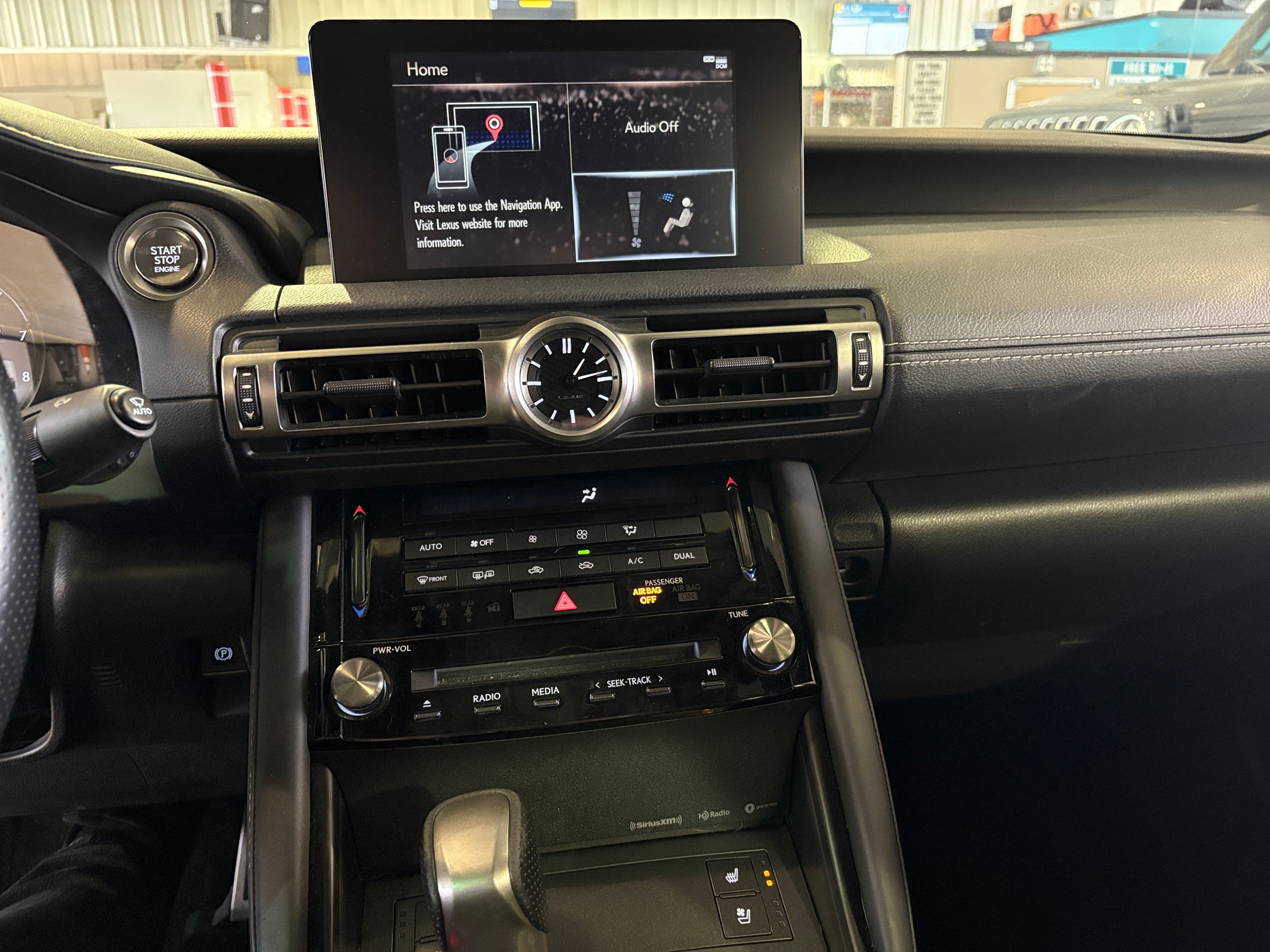 2022 Lexus IS 350 3