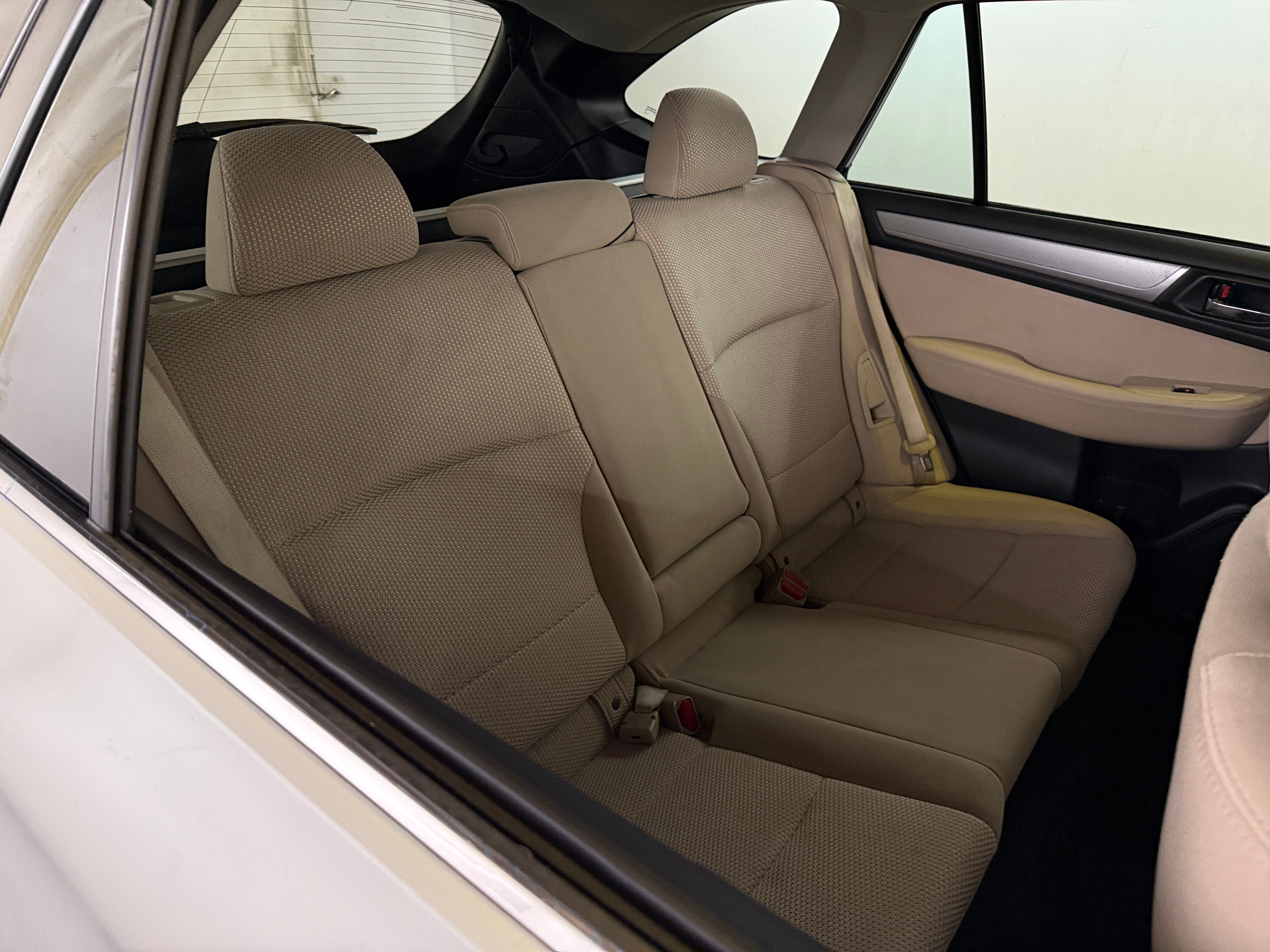 2017 Subaru Outback Premium 6