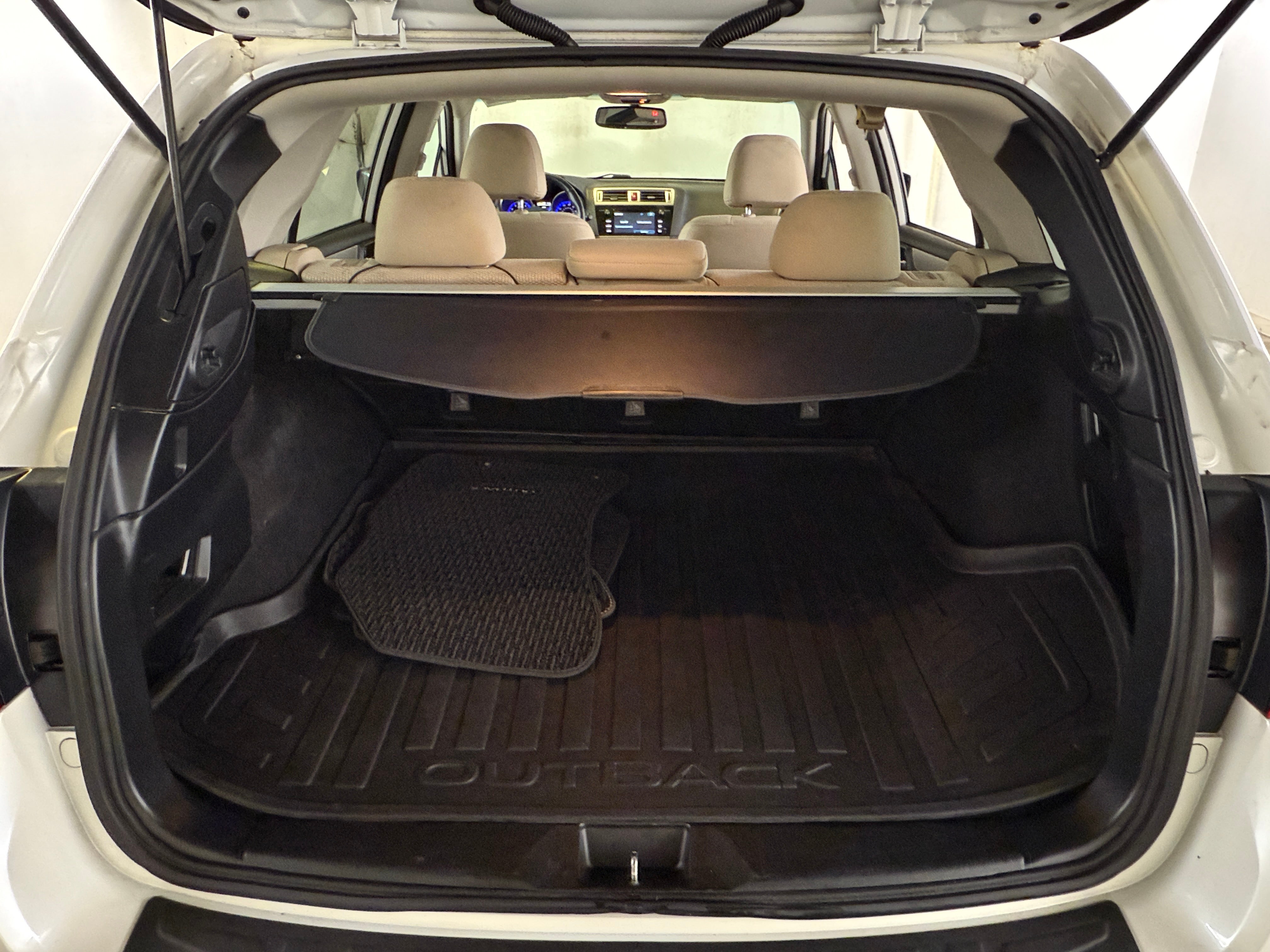 2017 Subaru Outback Premium 7