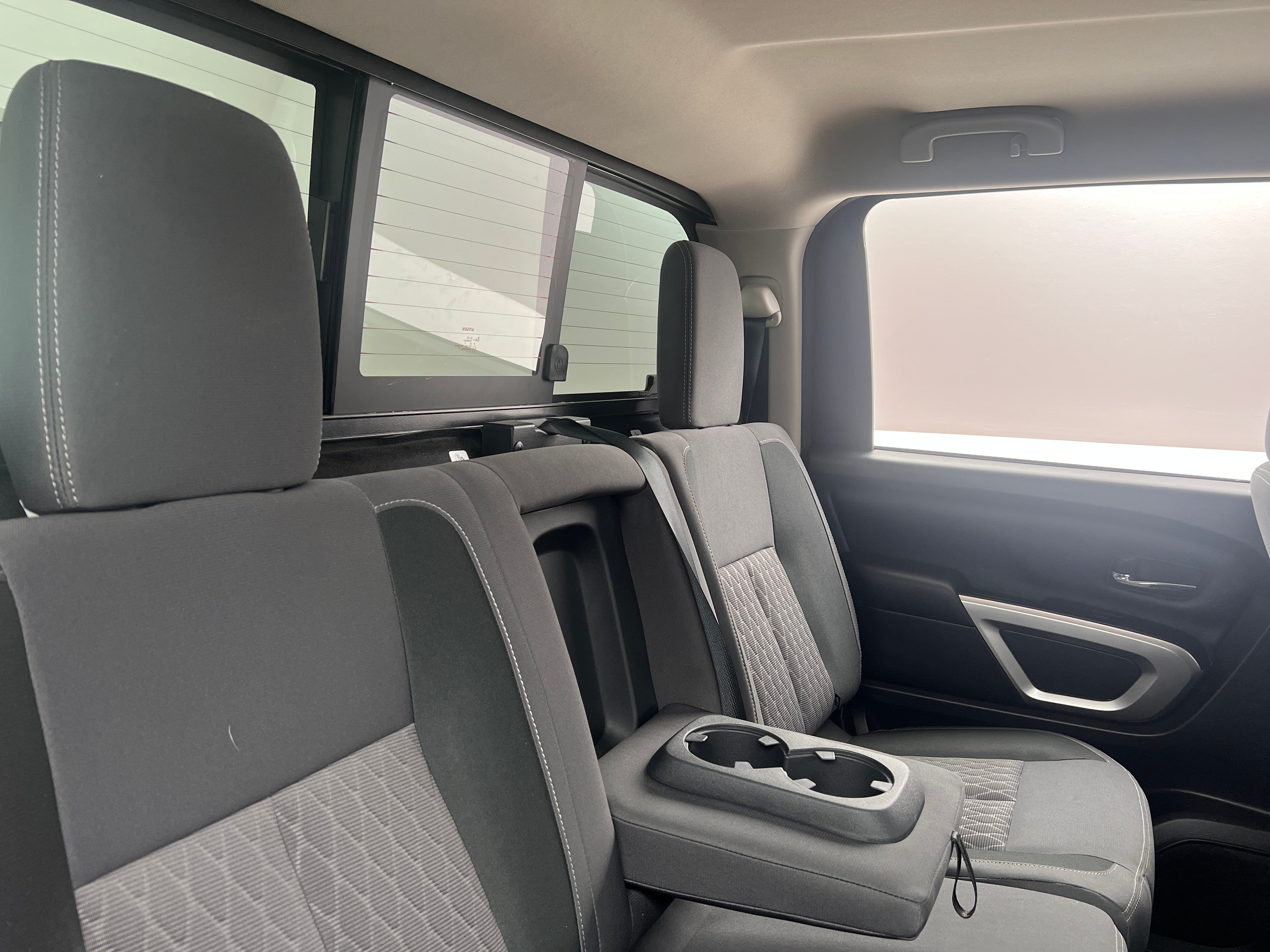 2024 Nissan Titan SV 6