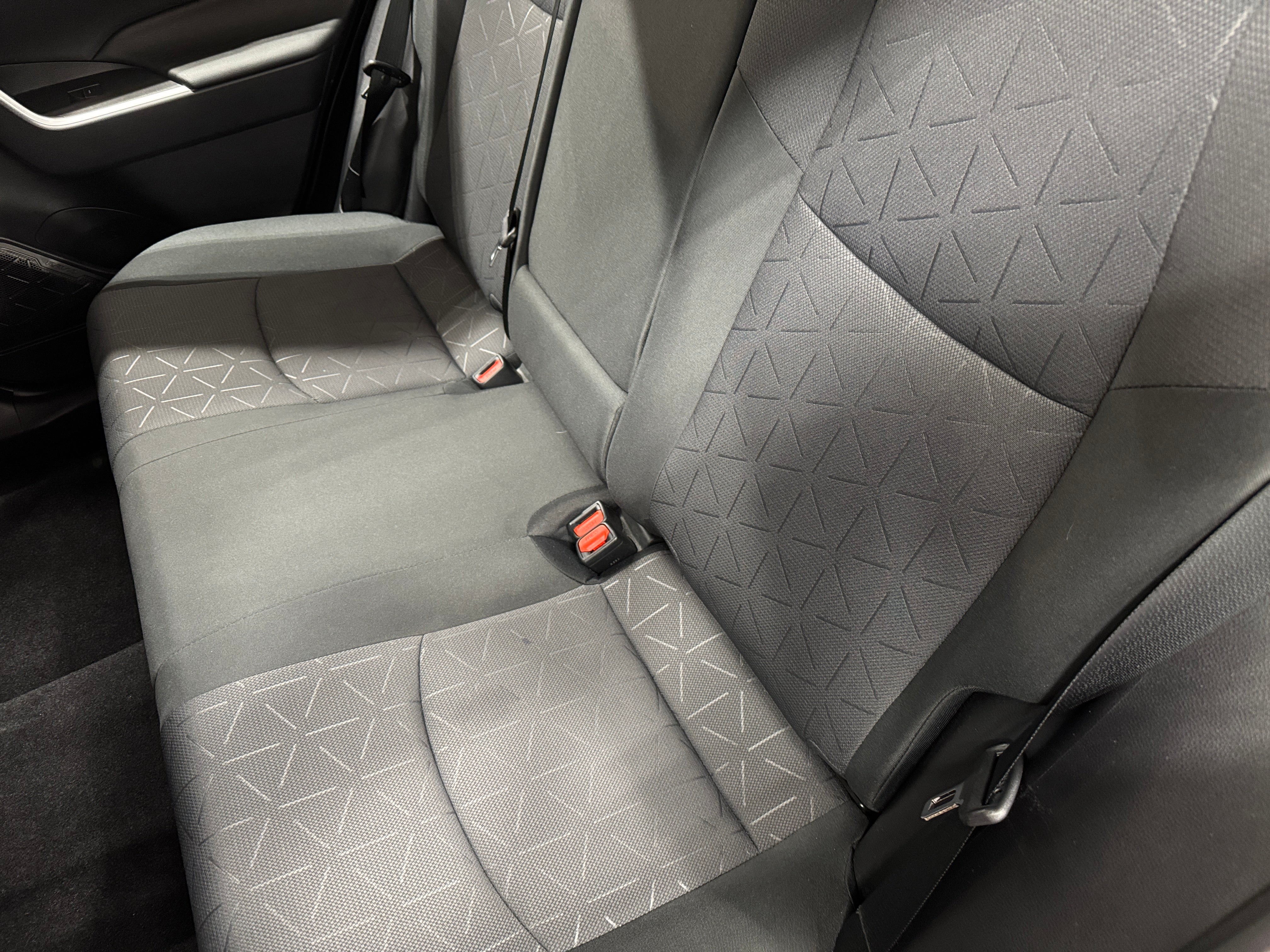 2023 Toyota RAV4 XLE 6