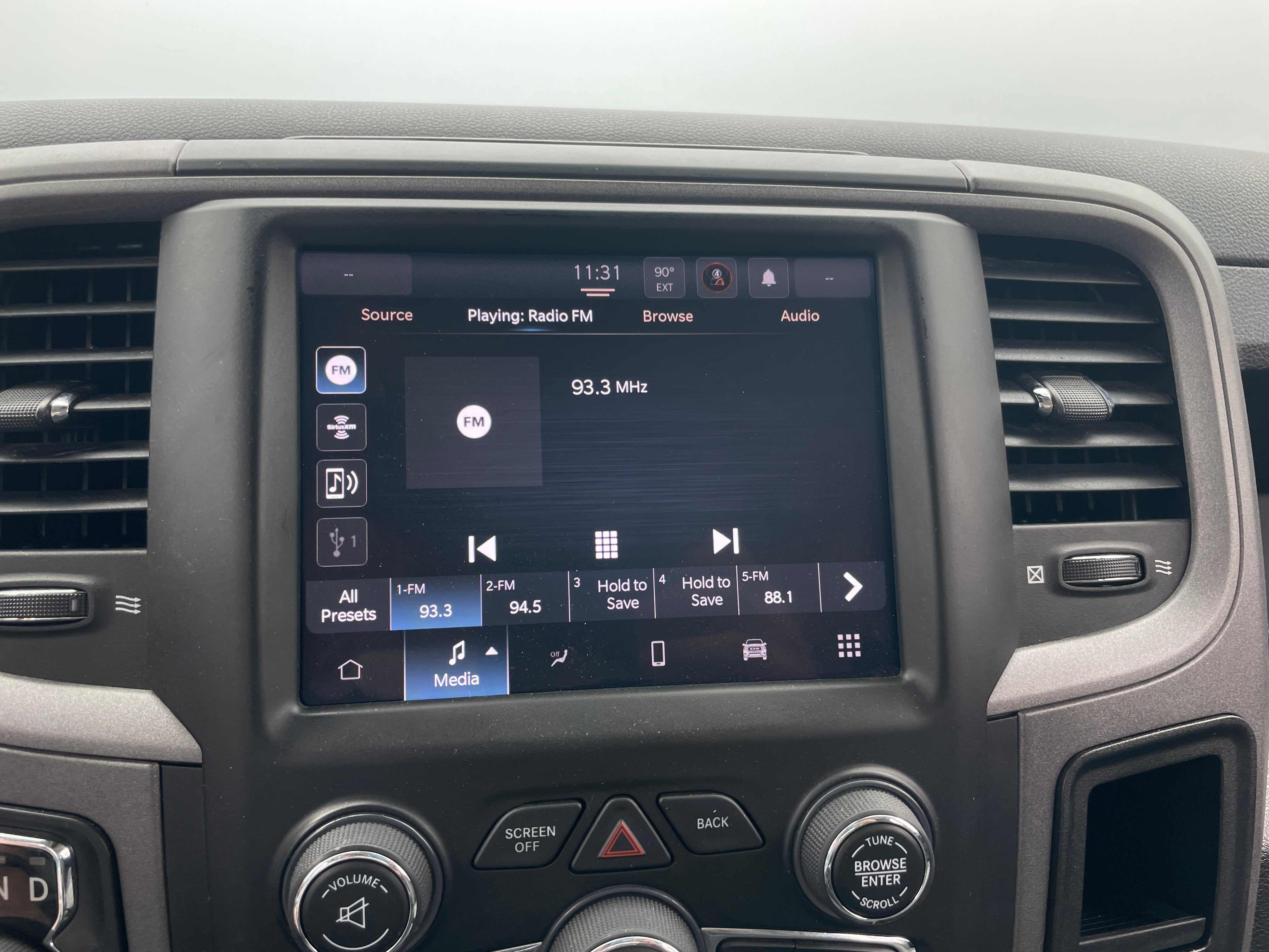 Thumbnail: 2022 RAM 1500 Classic - 3