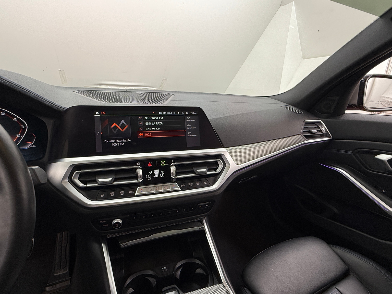 Thumbnail: 2021 BMW 3 Series - 3