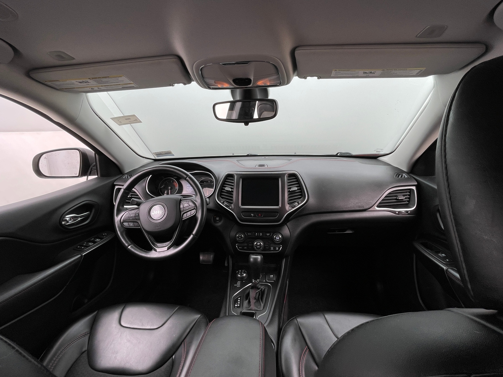 Thumbnail: 2019 Jeep Cherokee - 3