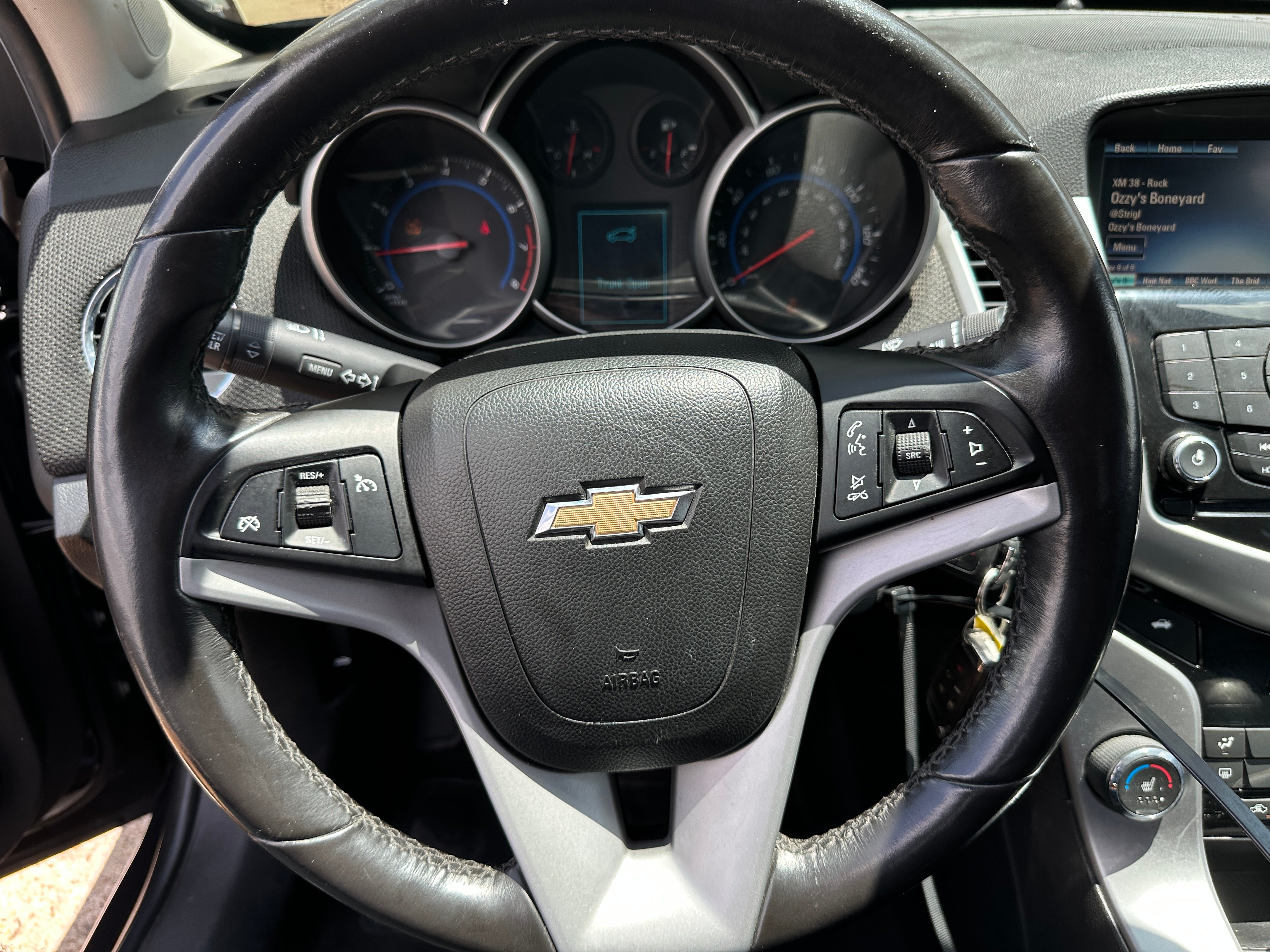 Thumbnail: 2016 Chevrolet Cruze - 4