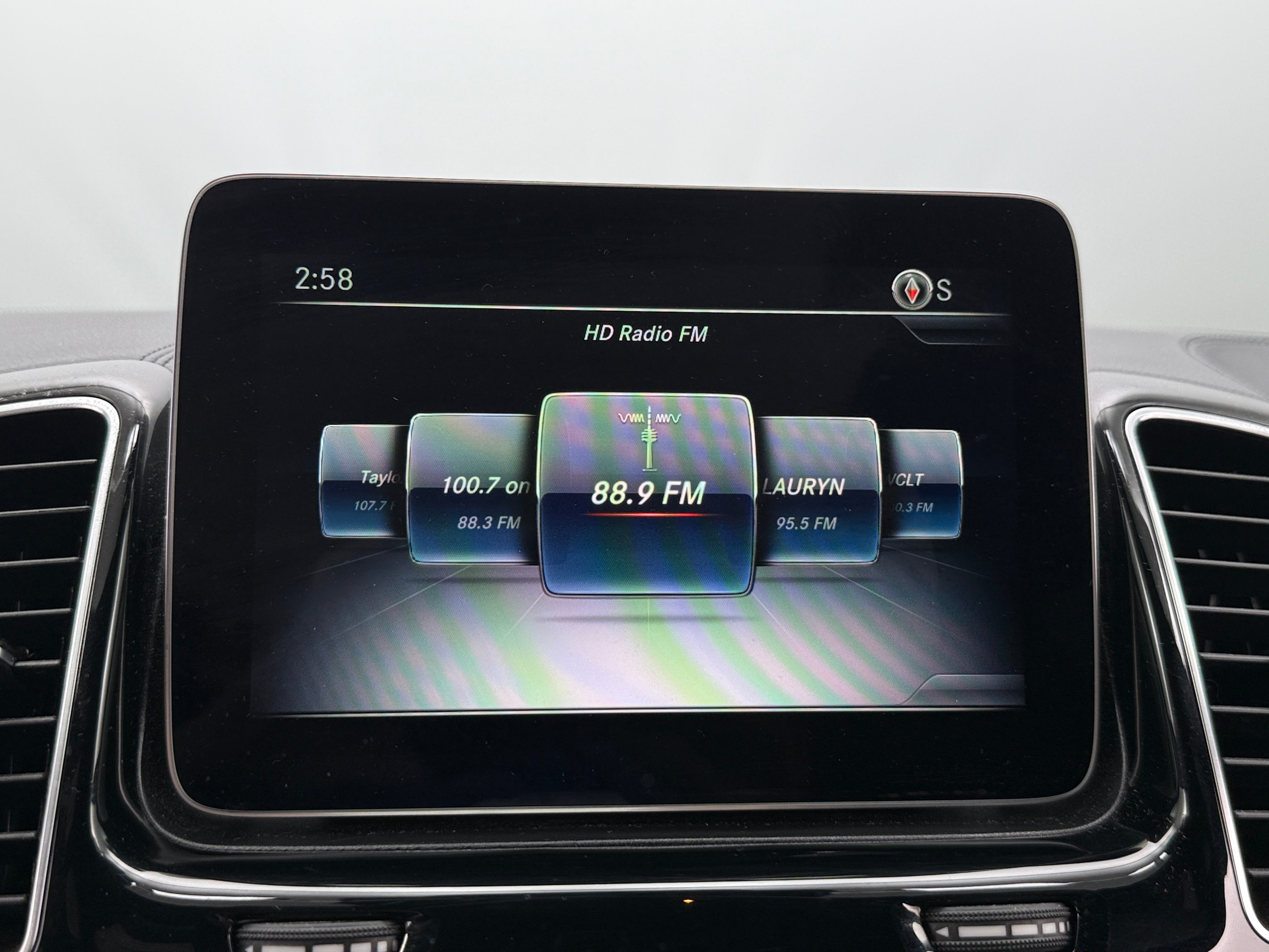 2019 Mercedes-Benz GLS 450 4MATIC 3