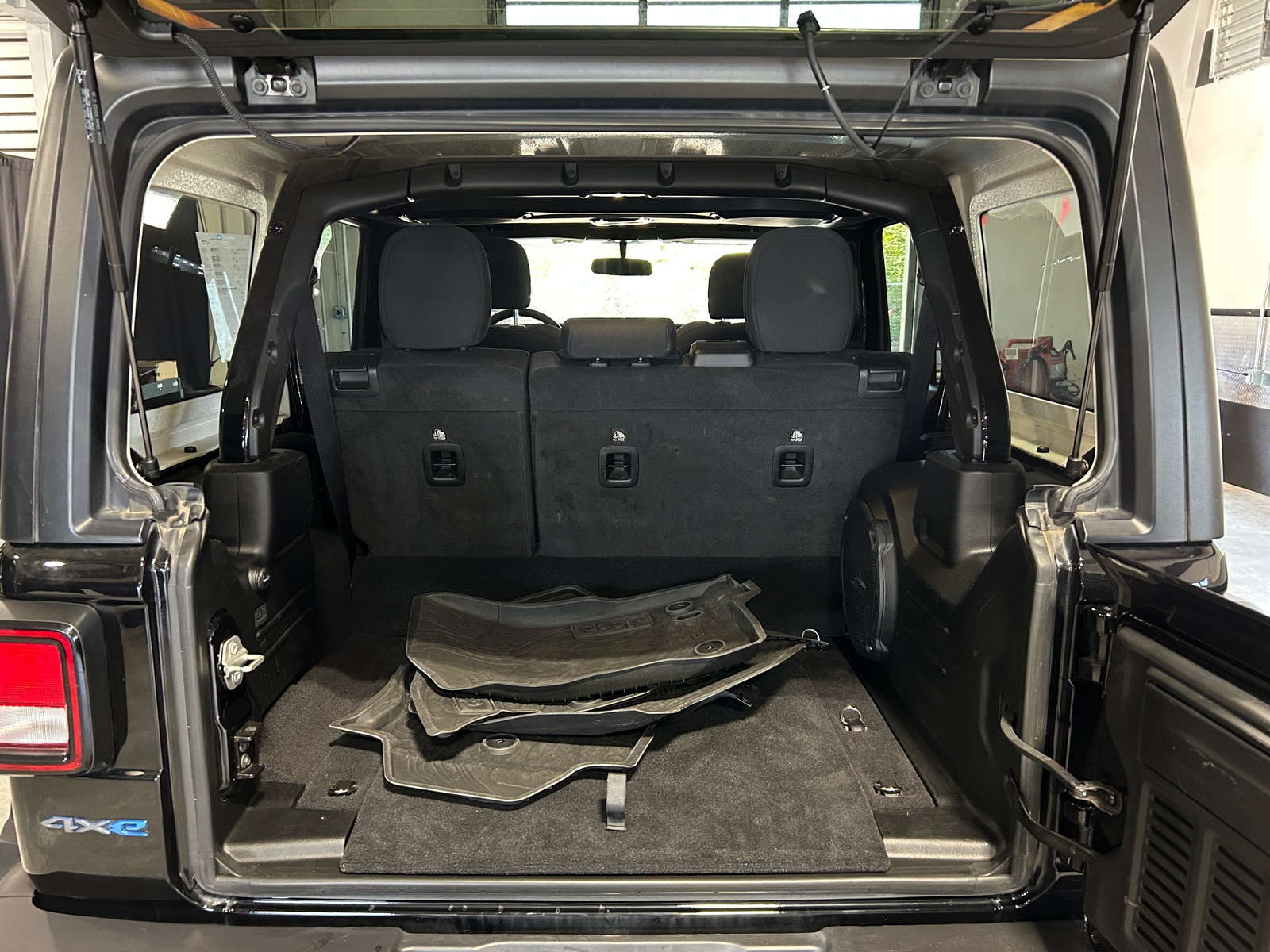 Thumbnail: 2023 Jeep Wrangler - 7