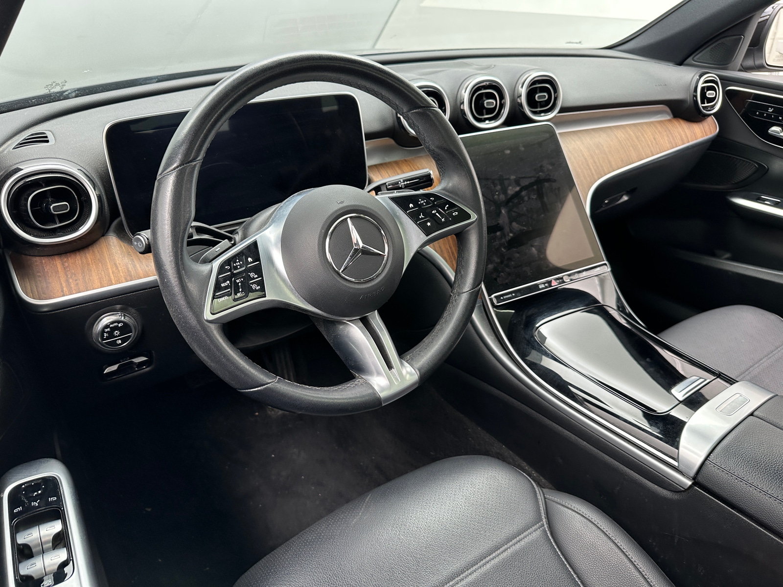 Thumbnail: 2022 Mercedes-Benz C-Class - 2
