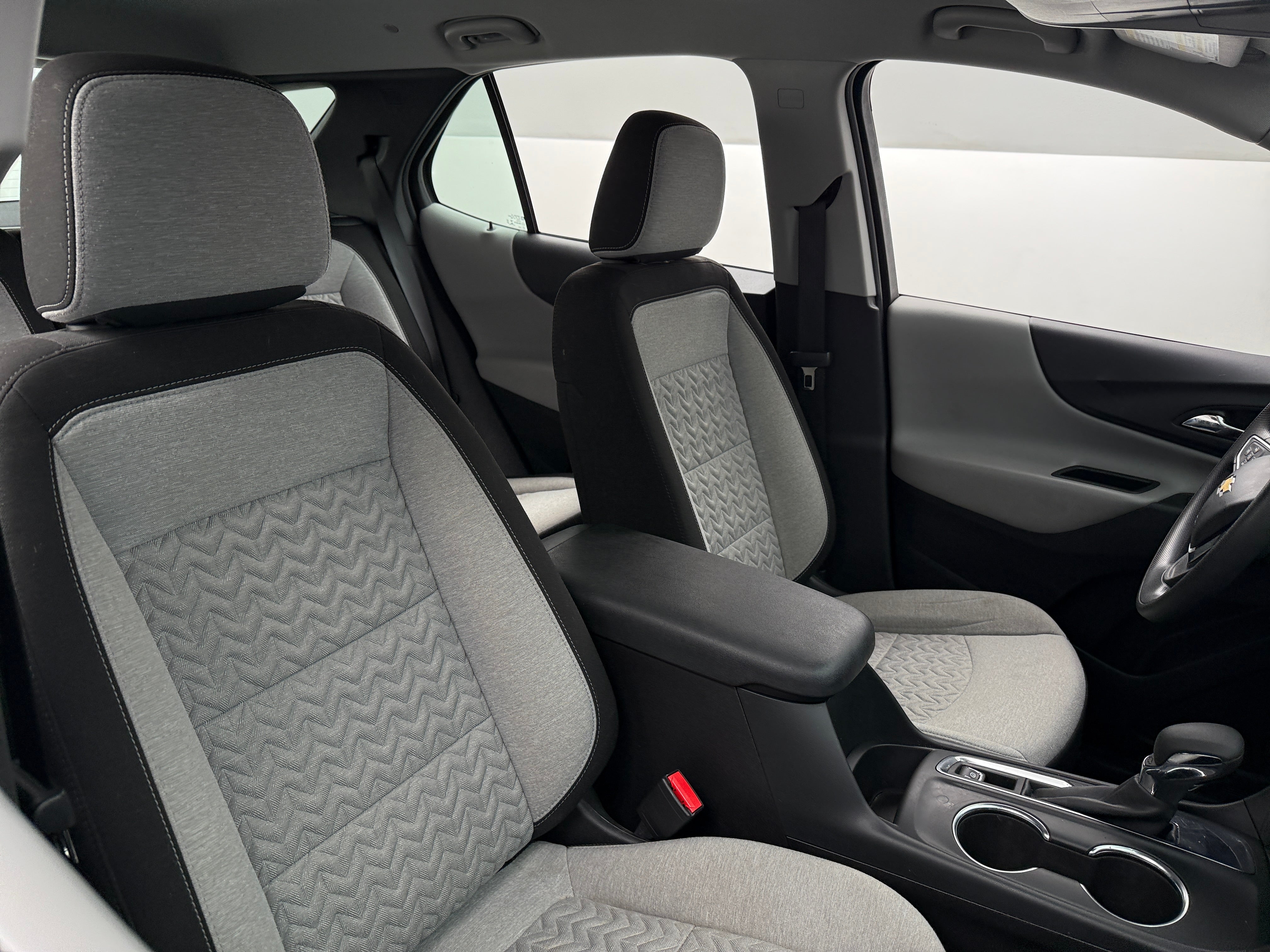 Thumbnail: 2022 Chevrolet Equinox - 2