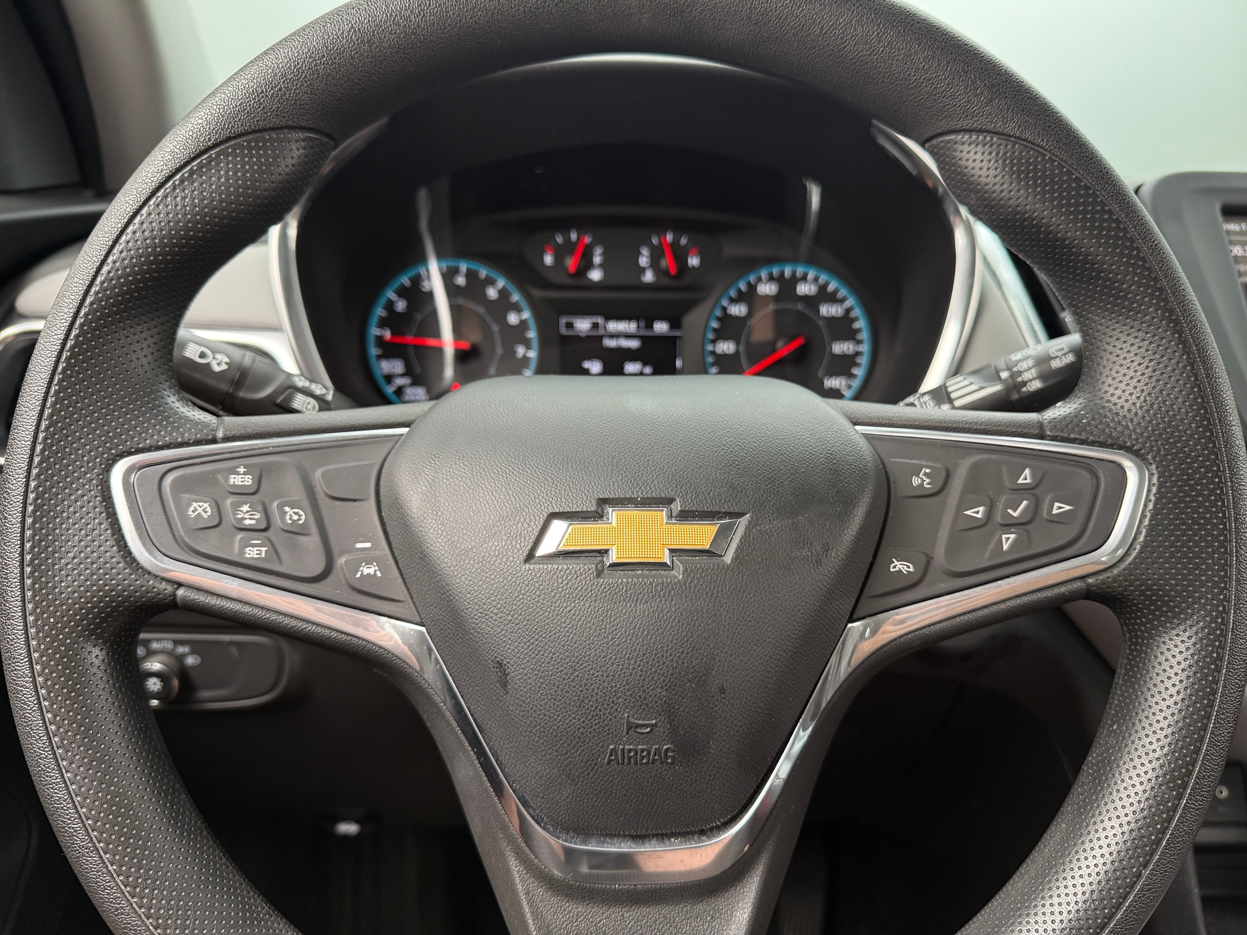 Thumbnail: 2022 Chevrolet Equinox - 5
