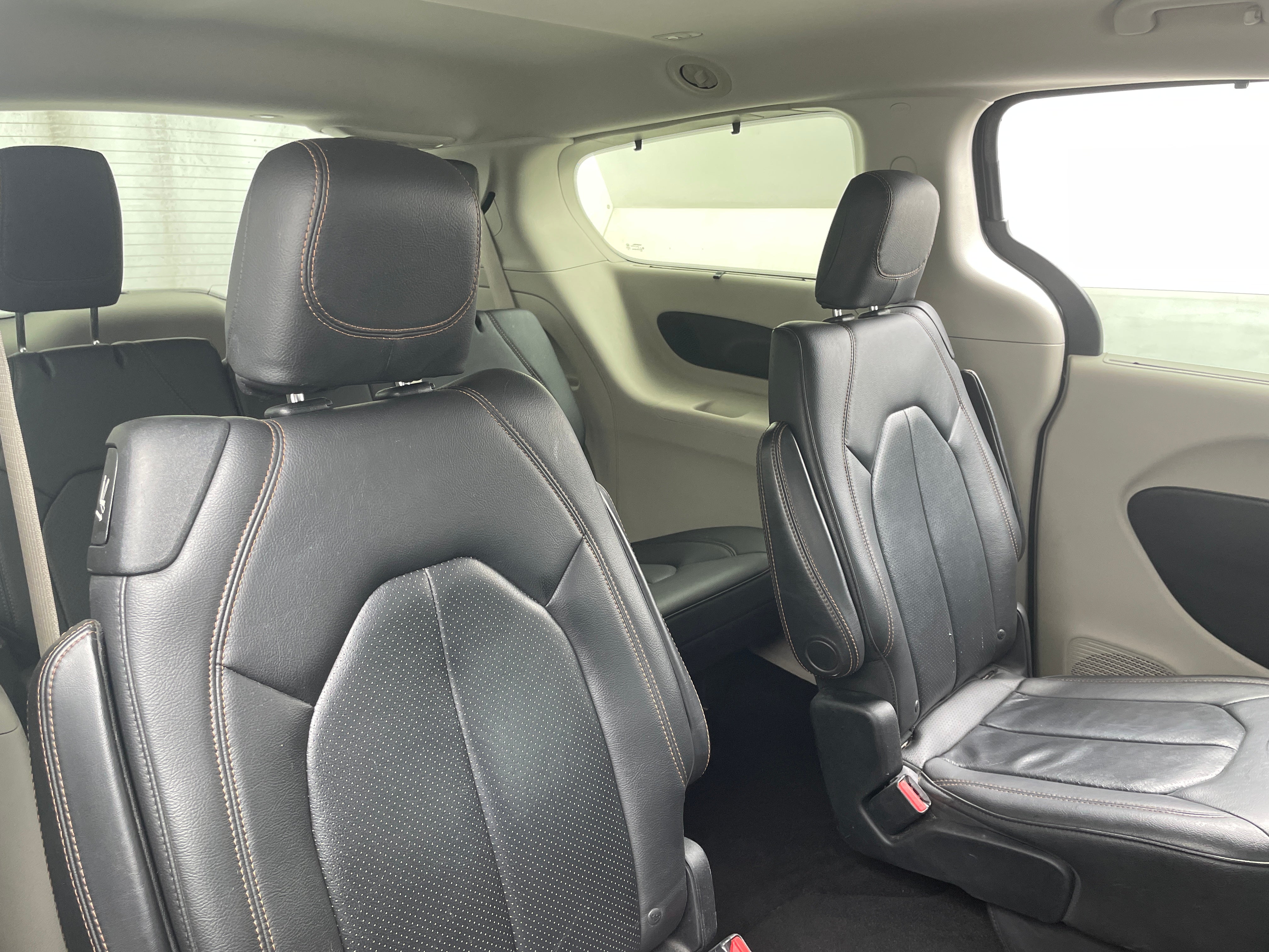 2018 Chrysler Pacifica  5