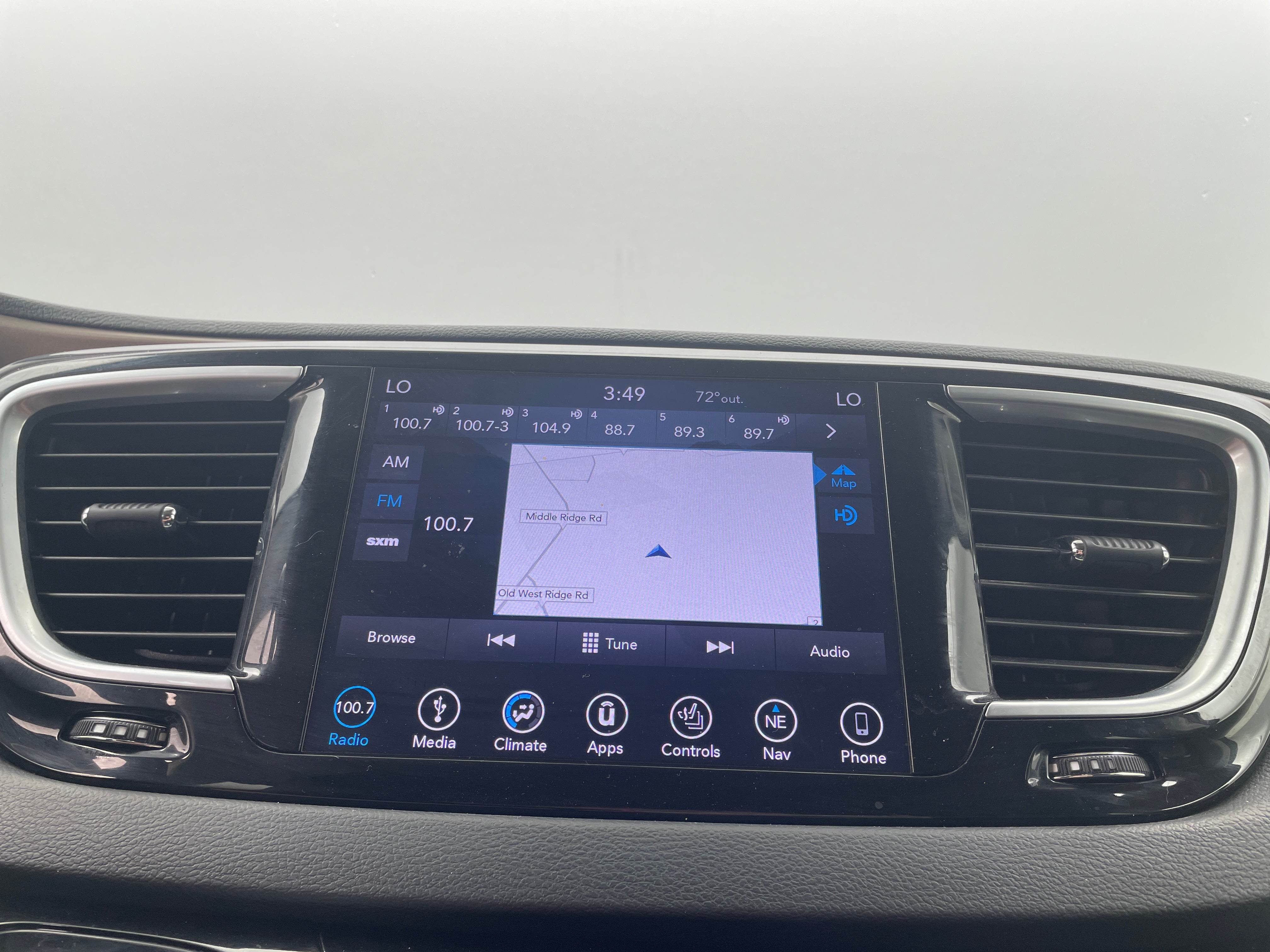 2018 Chrysler Pacifica  3