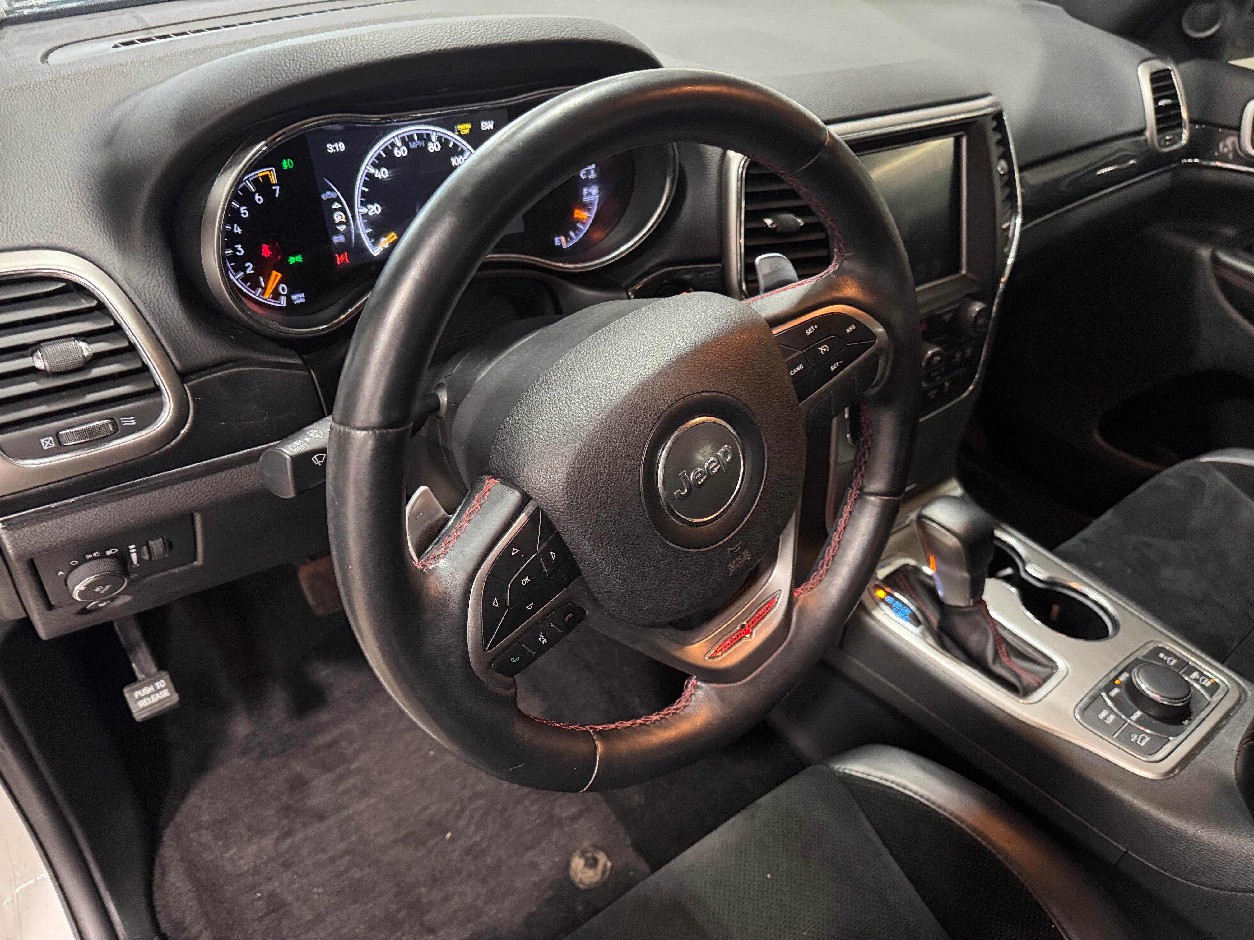 2018 Jeep Grand Cherokee Trailhawk 2
