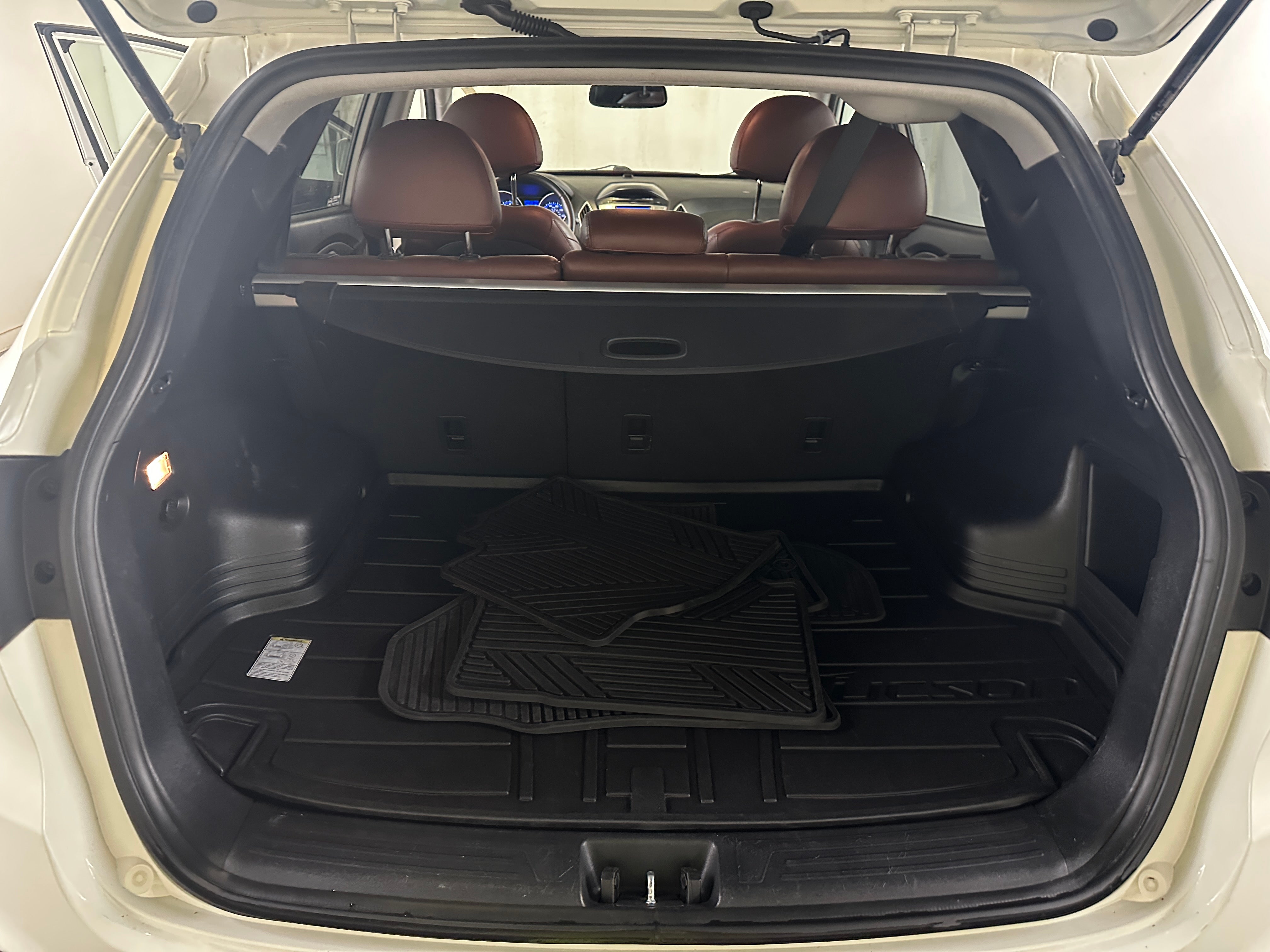 2012 Hyundai Tucson Limited 6