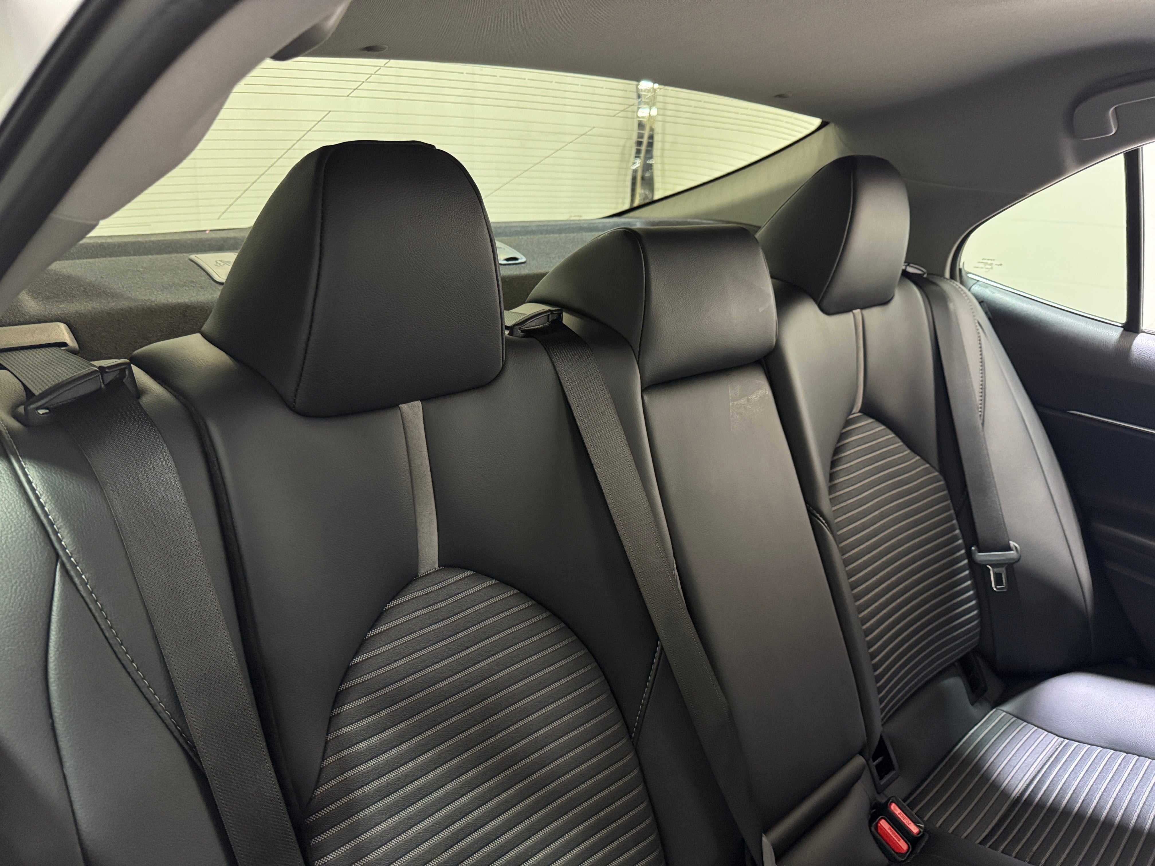 2020 Toyota Camry SE 5