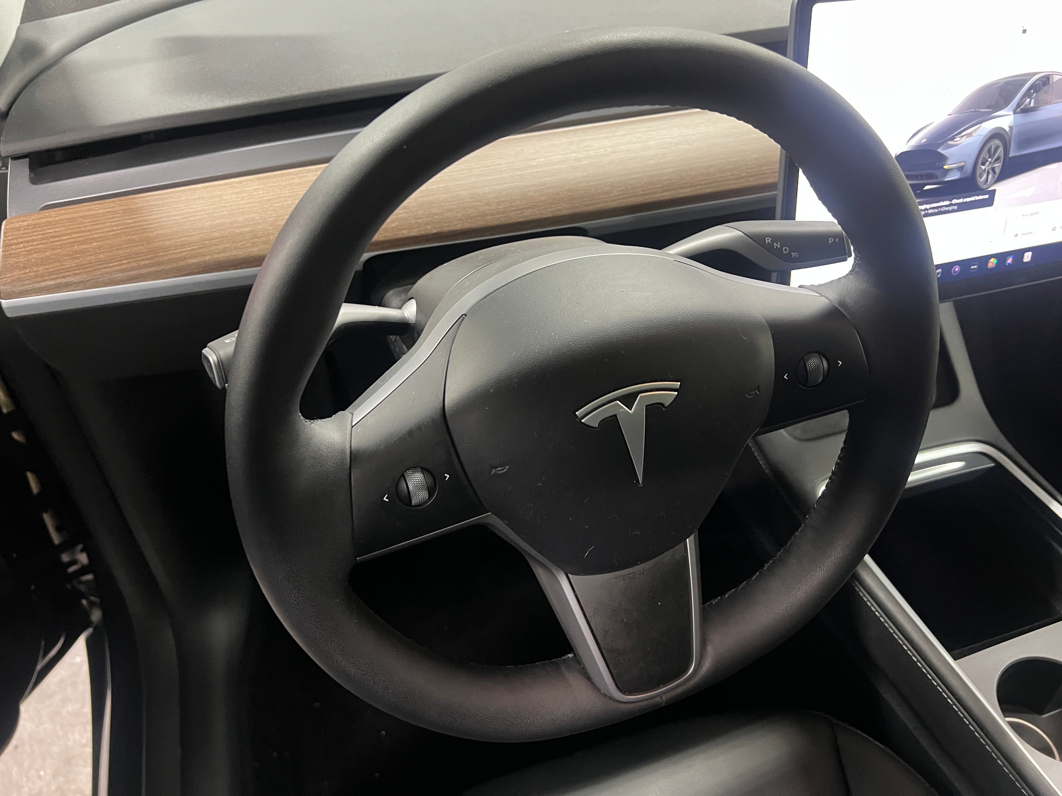 2024 Tesla Model Y Long Range 4