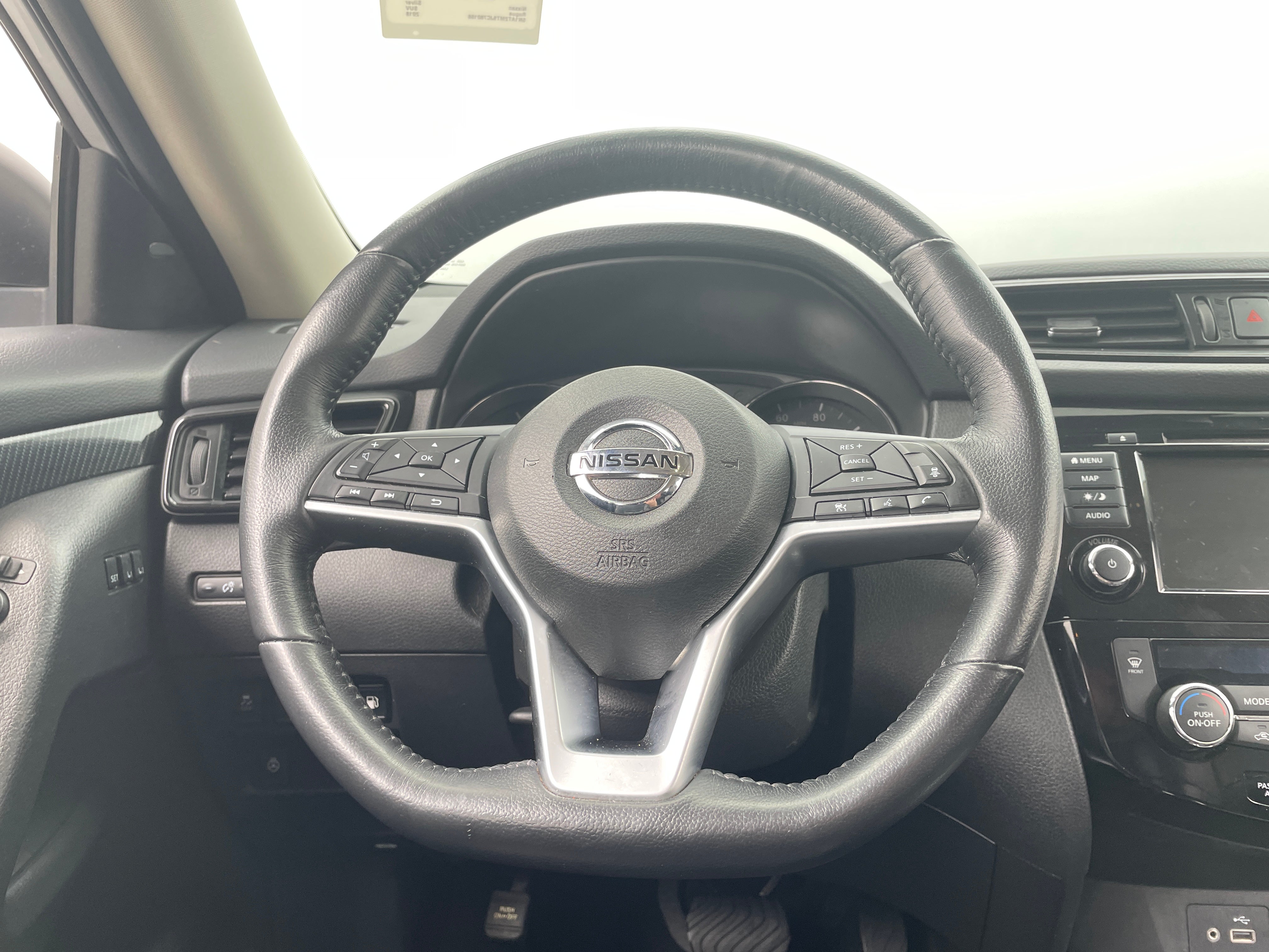 2018 Nissan Rogue SL 4