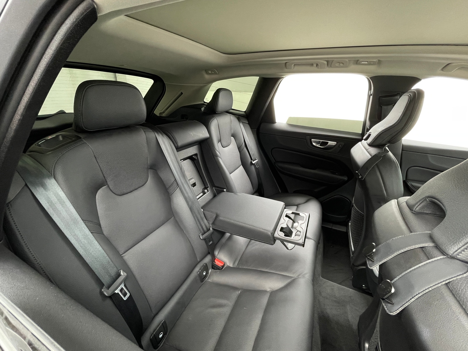 Thumbnail: 2023 Volvo XC60 - 5