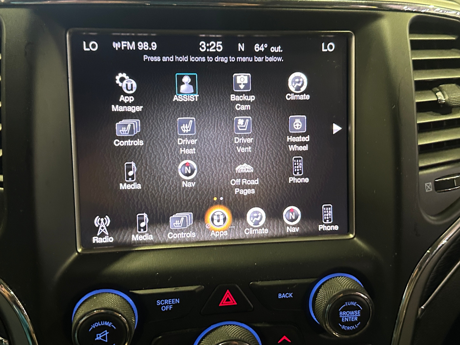 Thumbnail: 2017 Jeep Grand Cherokee - 3
