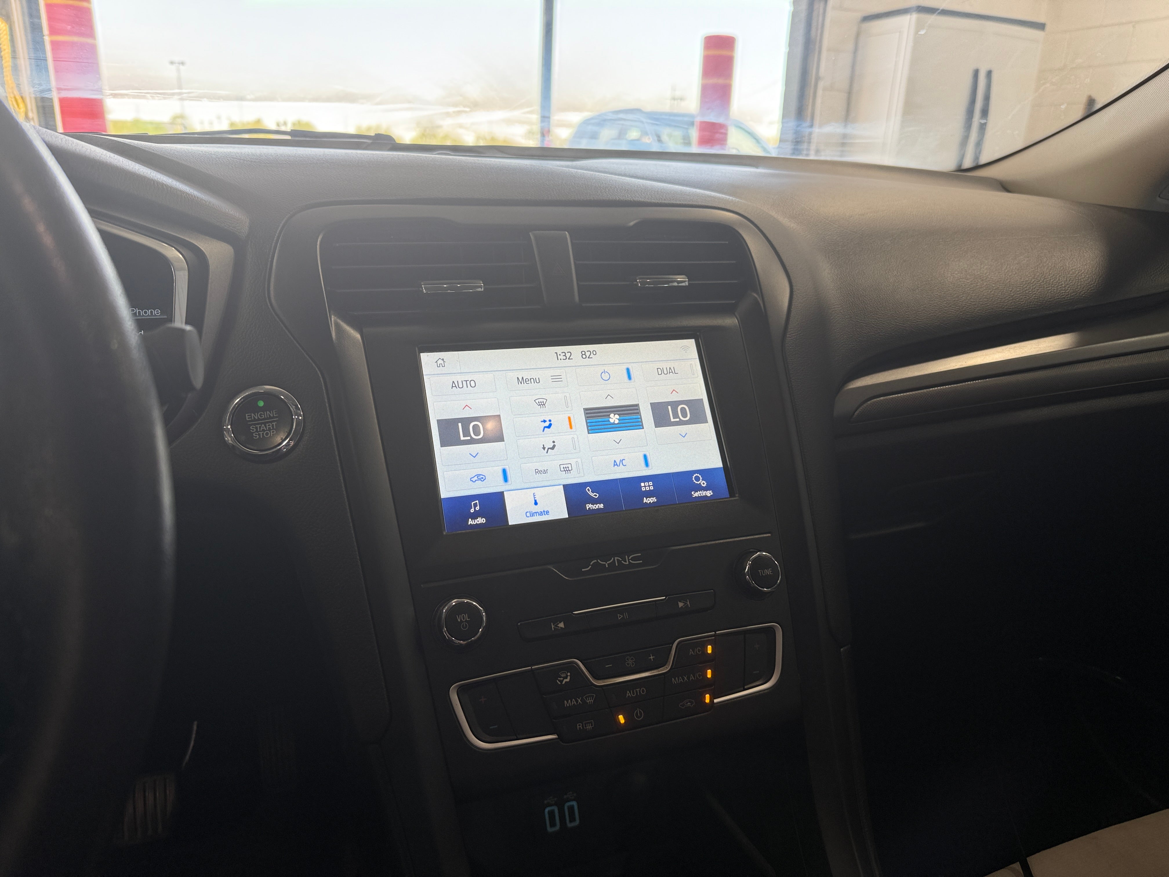 2020 Ford Fusion SE 4