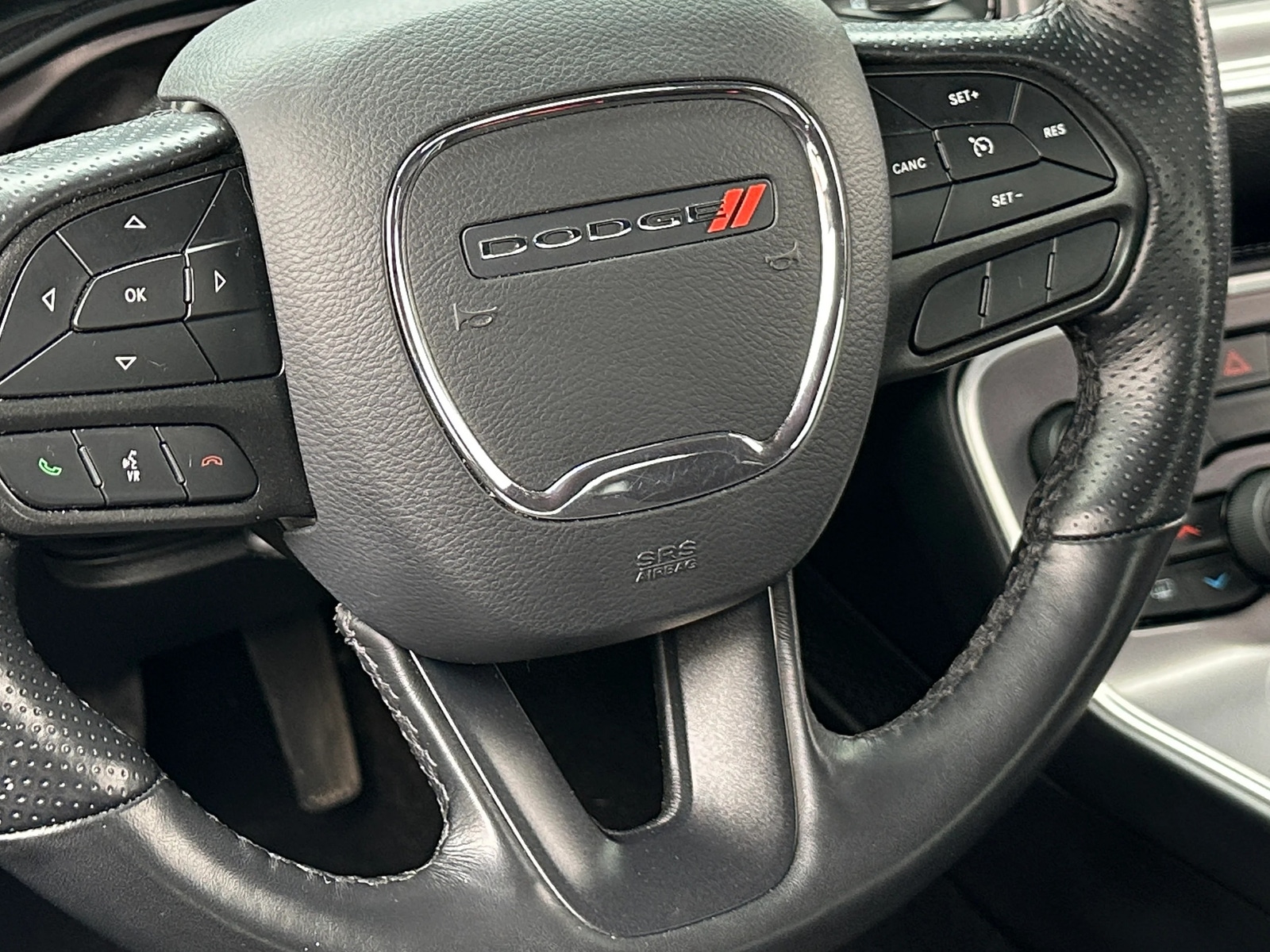 Thumbnail: 2022 Dodge Challenger - 4
