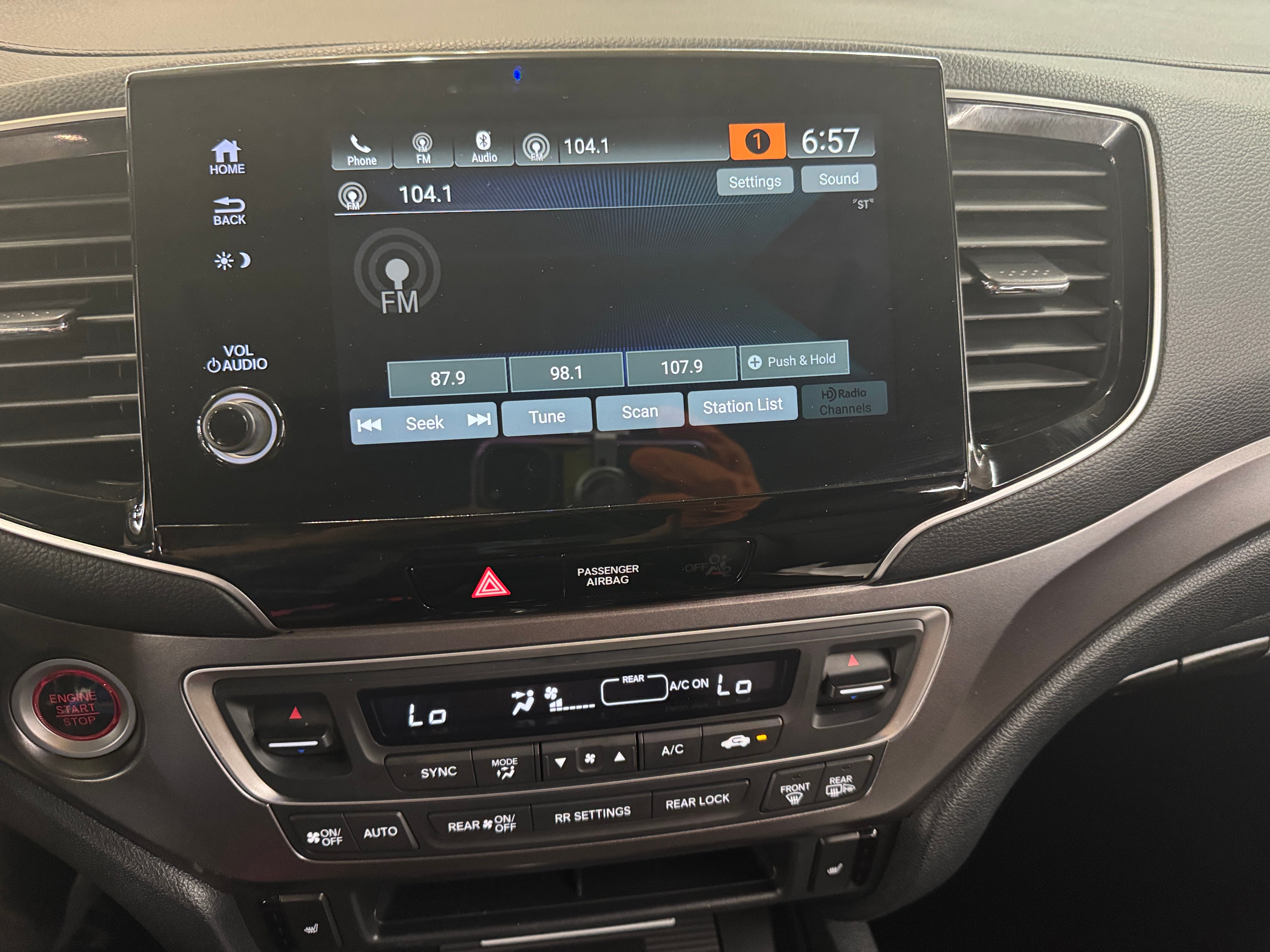 2021 Honda Pilot Special Edition 3