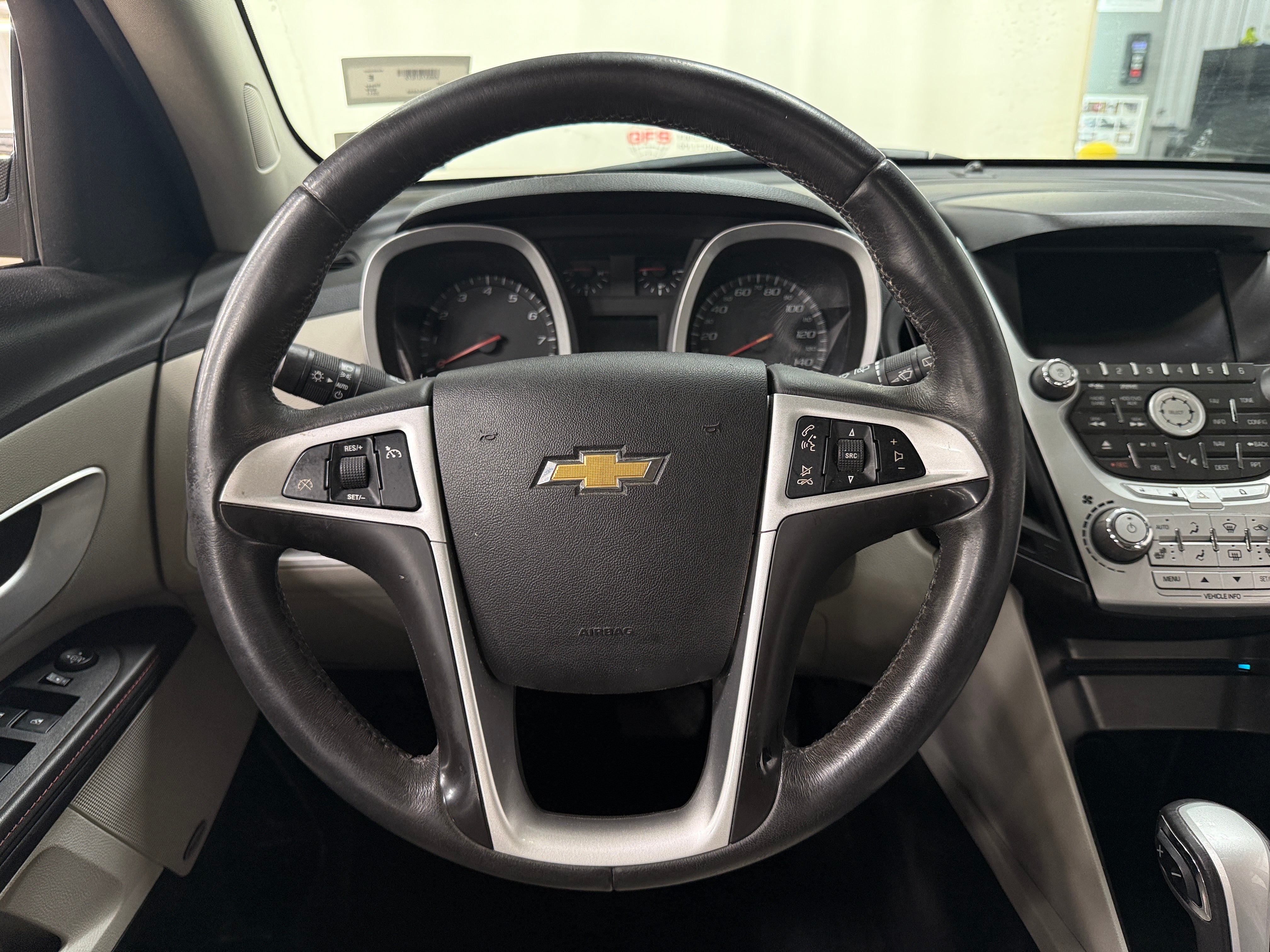 2011 Chevrolet Equinox LTZ 4