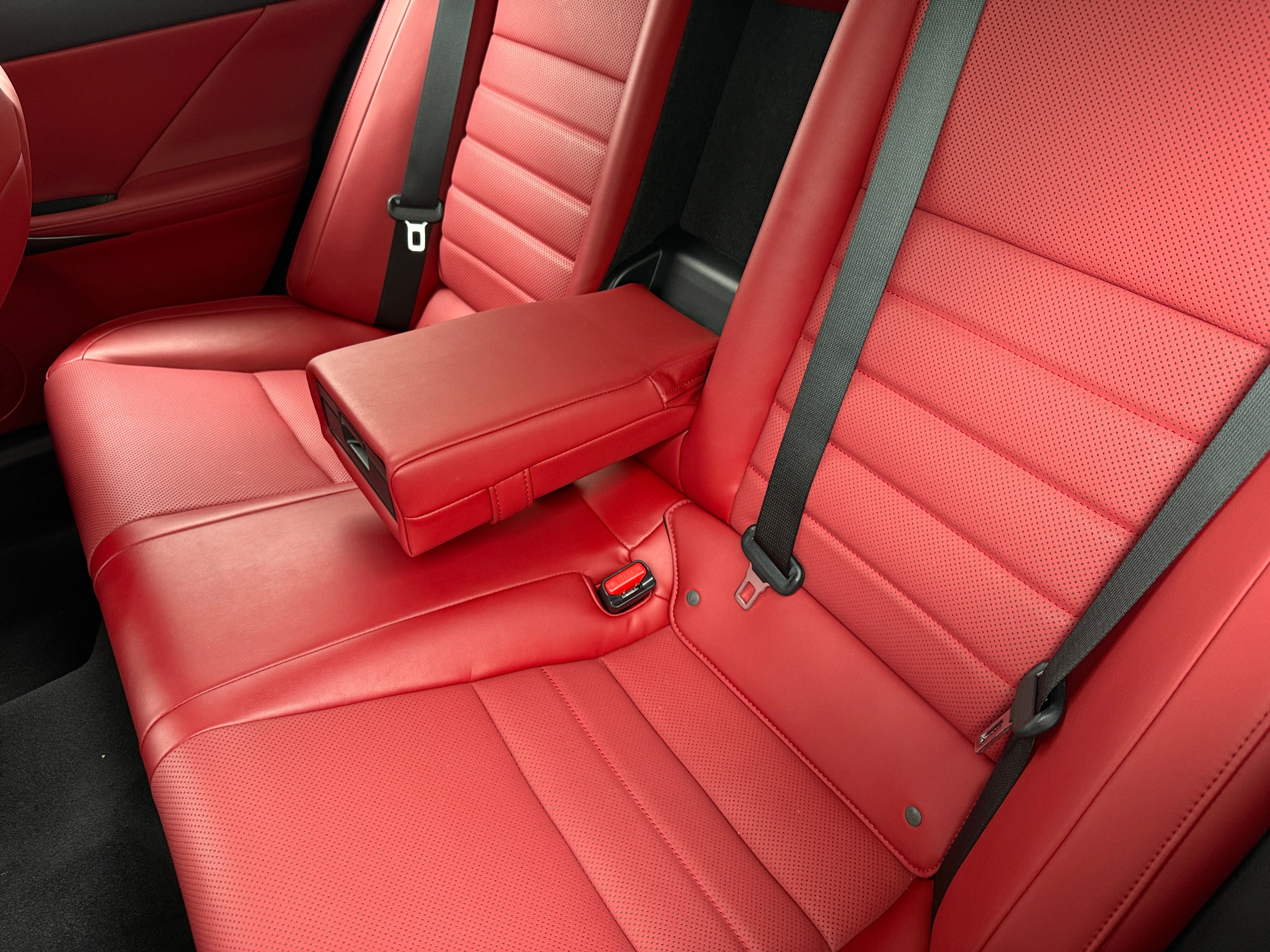 2023 Lexus IS 350 5
