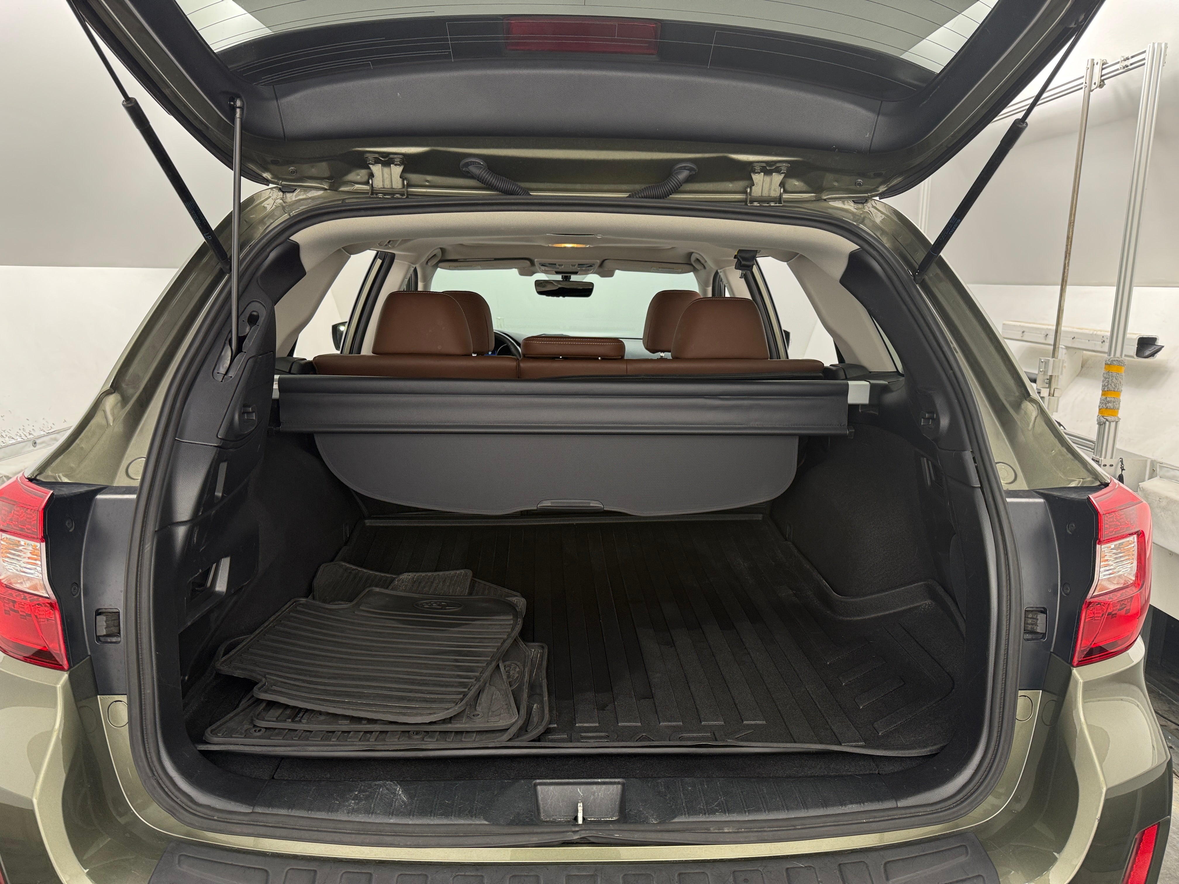 2017 Subaru Outback 2.5i Touring 6