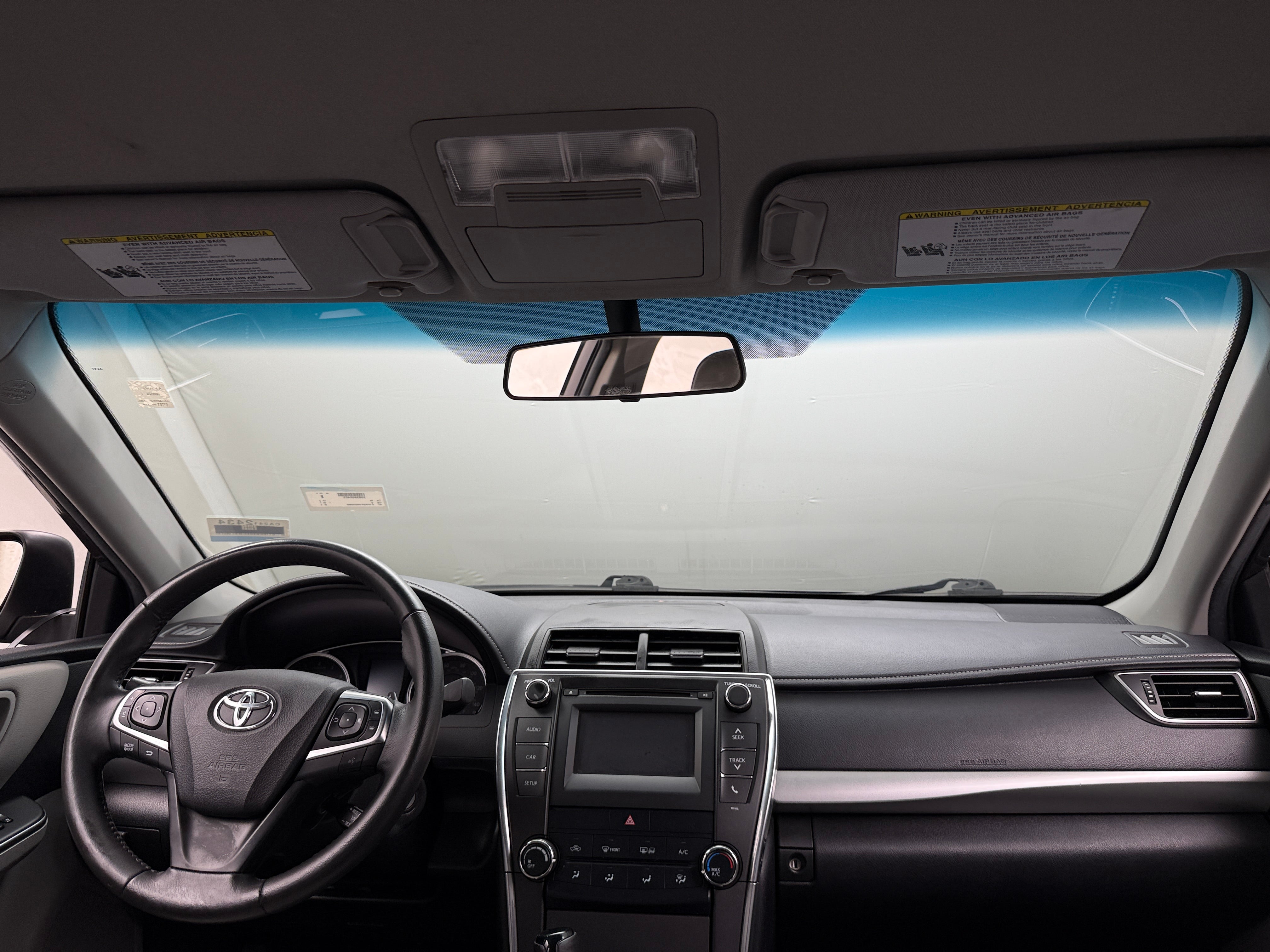 2015 Toyota Camry SE 3
