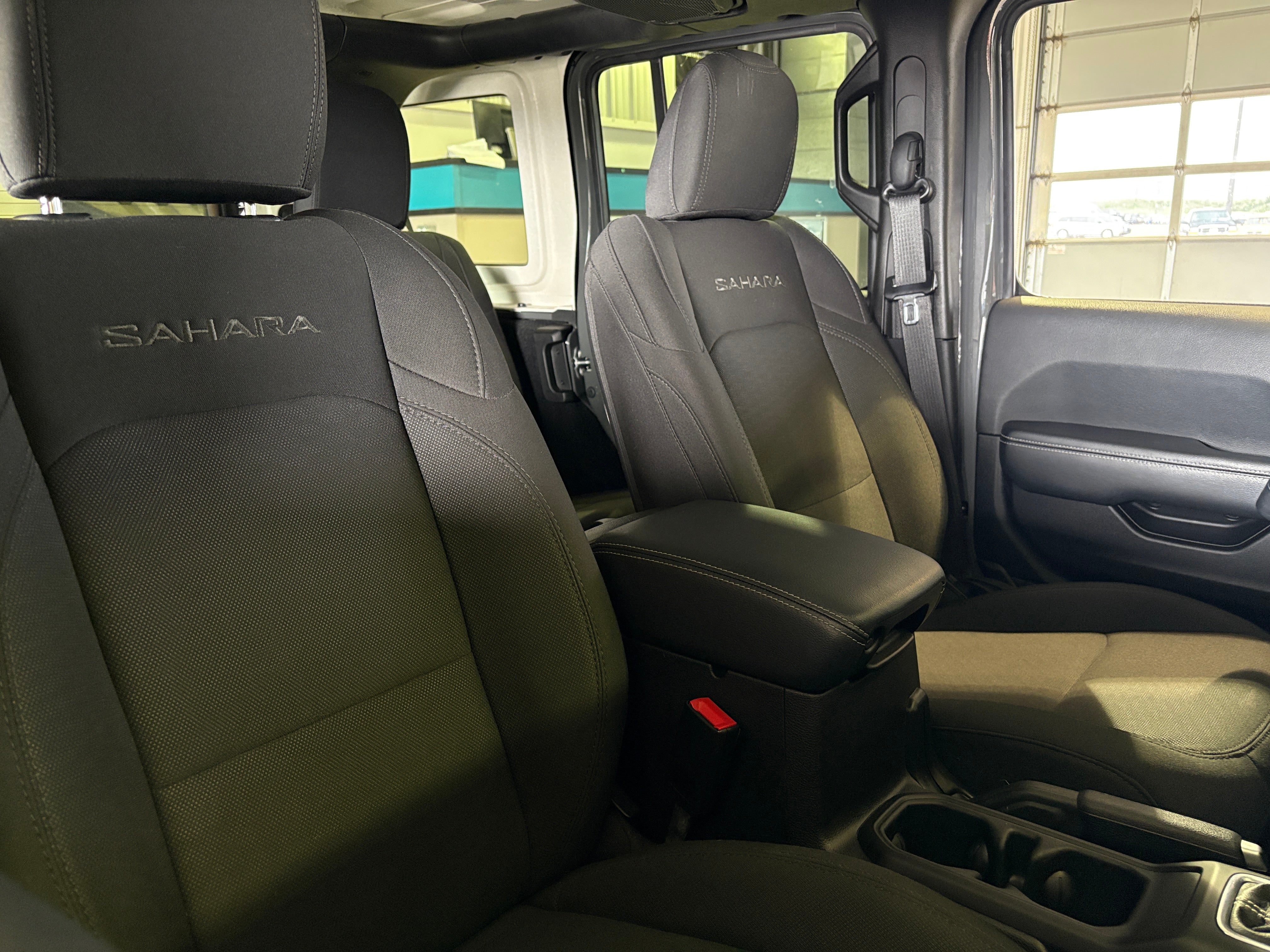 2019 Jeep Wrangler Unlimited Sahara 2