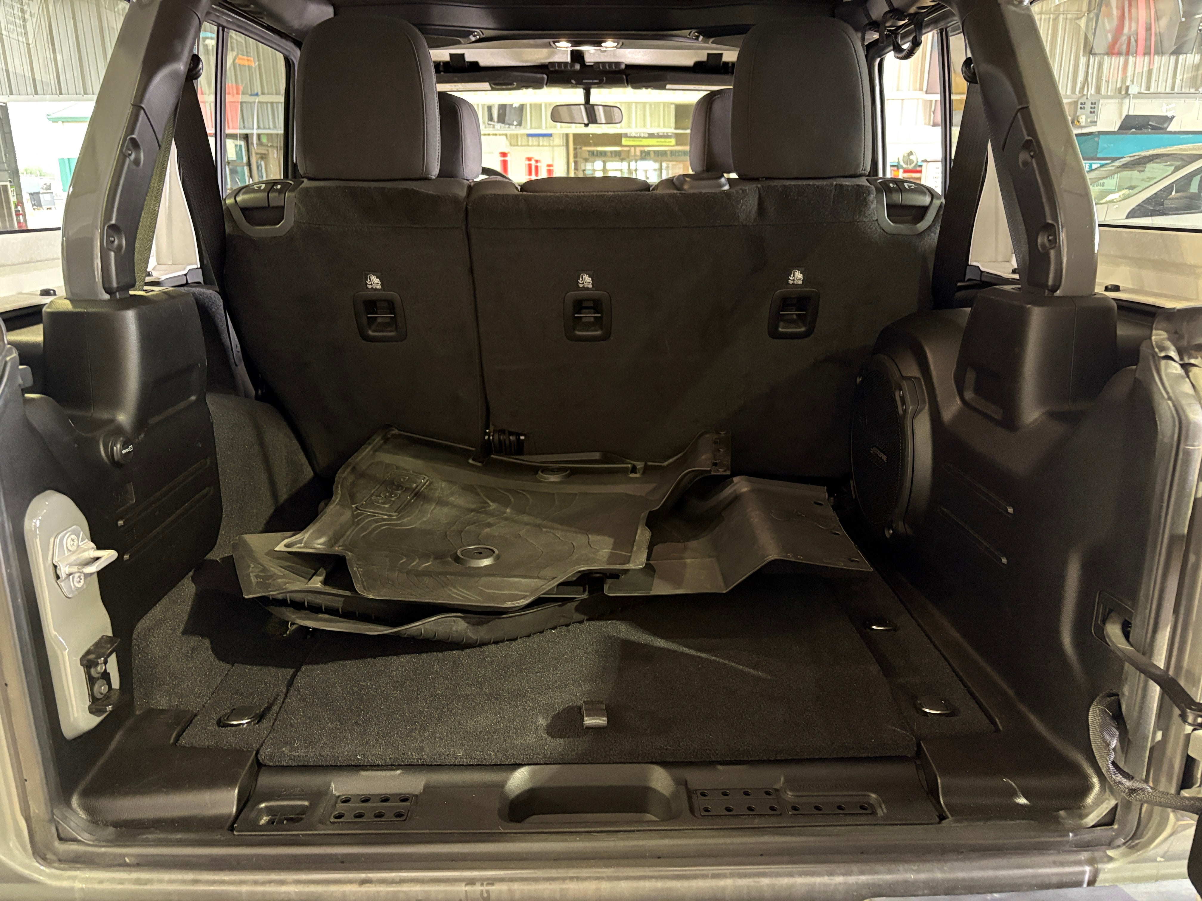 2019 Jeep Wrangler Unlimited Sahara 7
