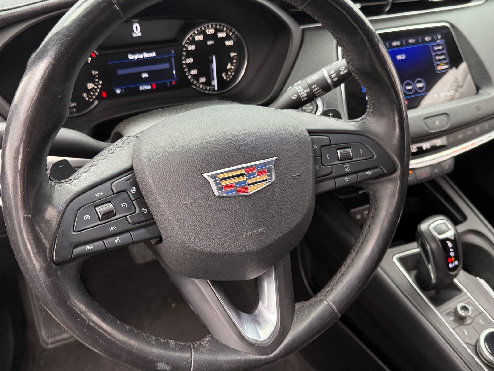 Thumbnail: 2019 Cadillac XT4 - 4