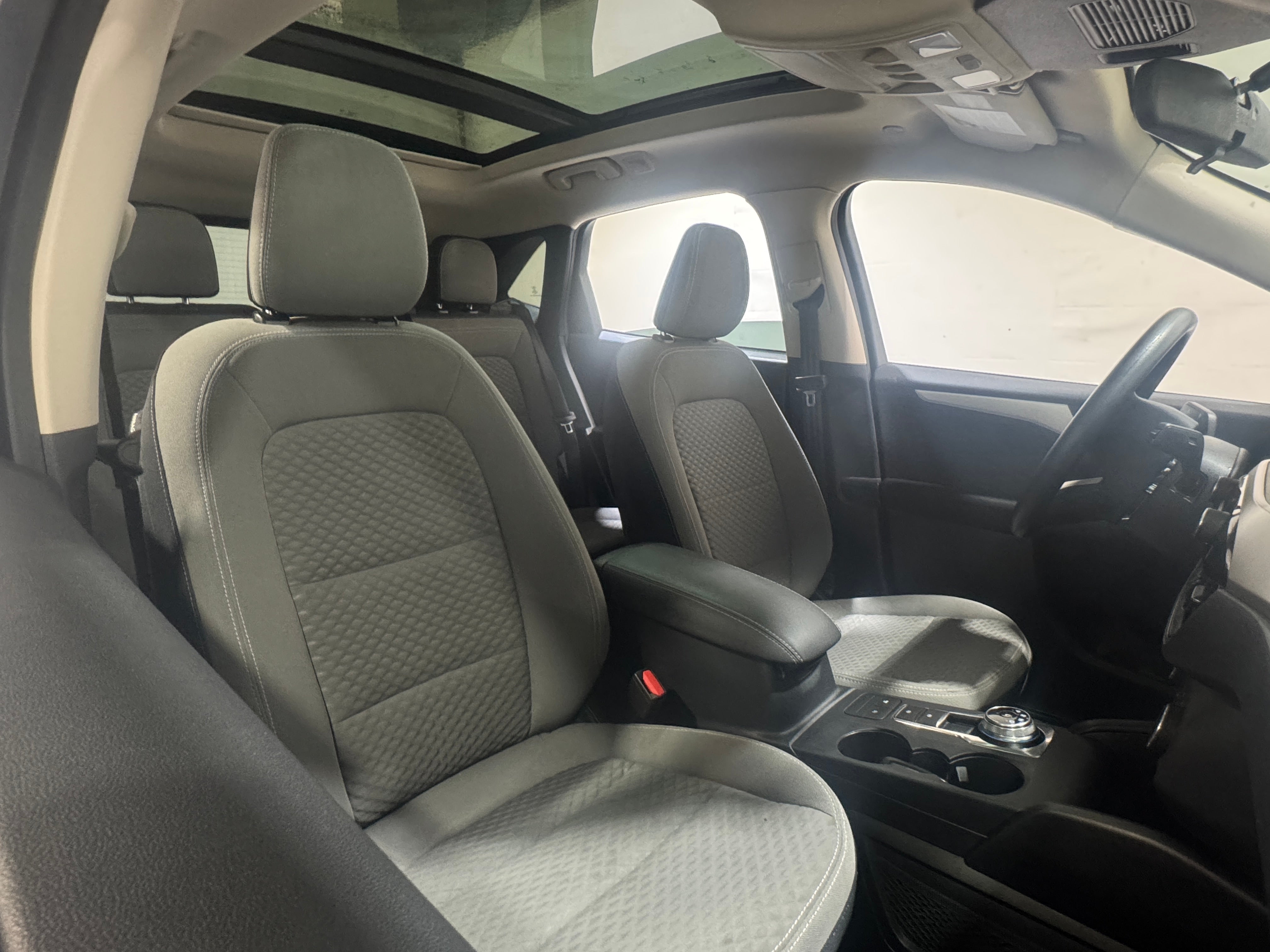 2020 Ford Escape SE 2
