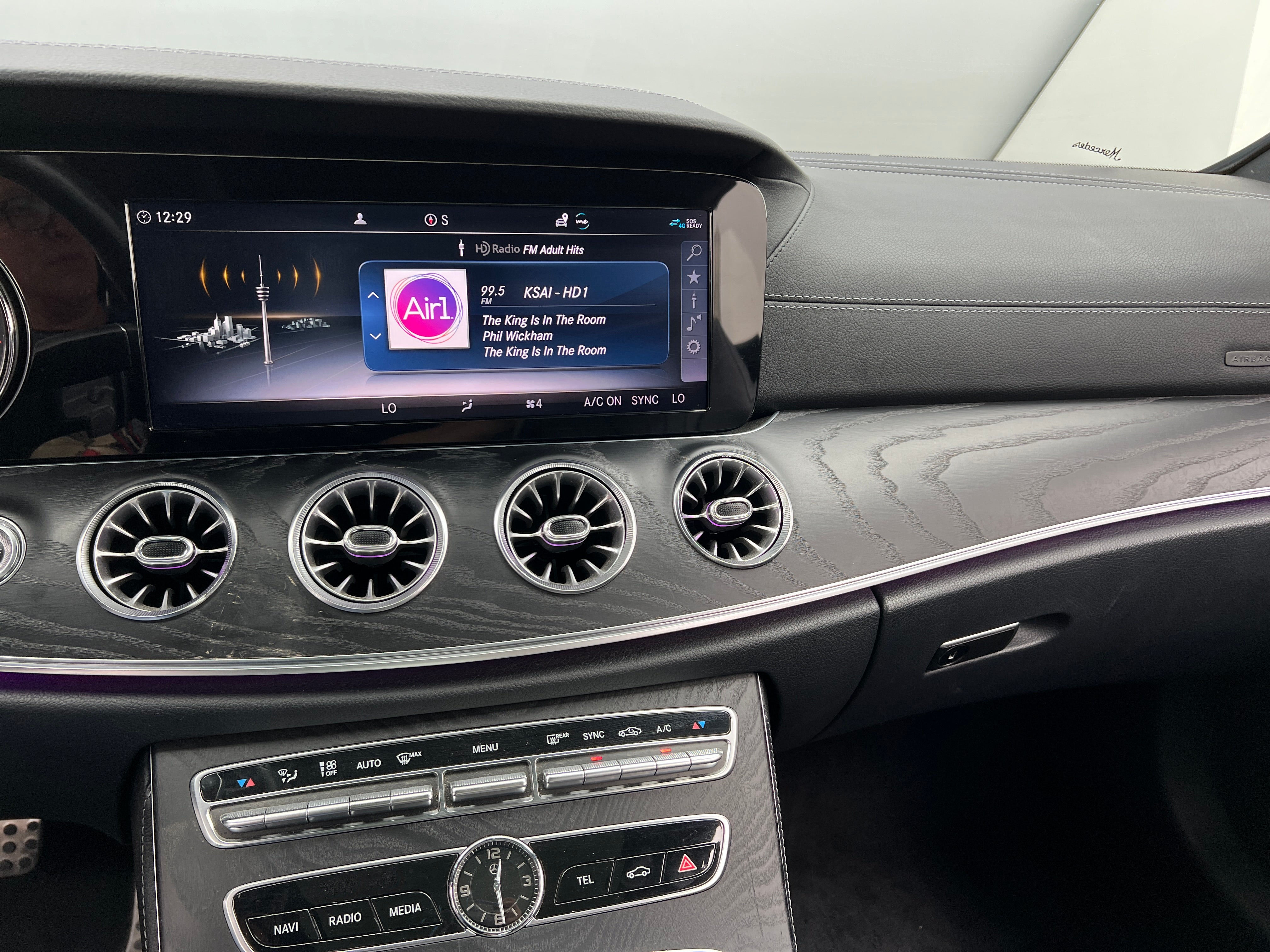 Thumbnail: 2019 Mercedes-Benz E-Class - 3