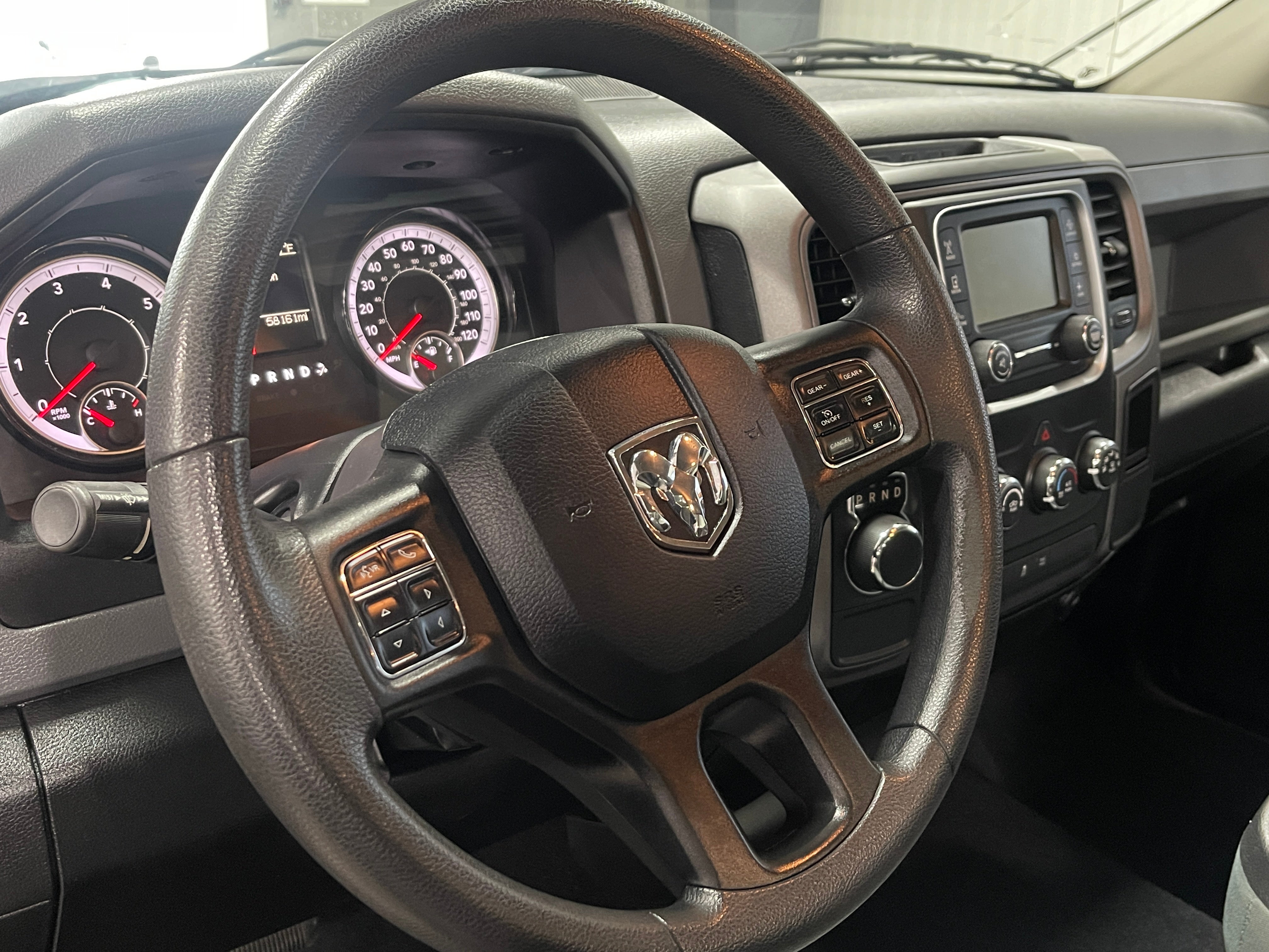 Thumbnail: 2020 RAM 1500 Classic - 4