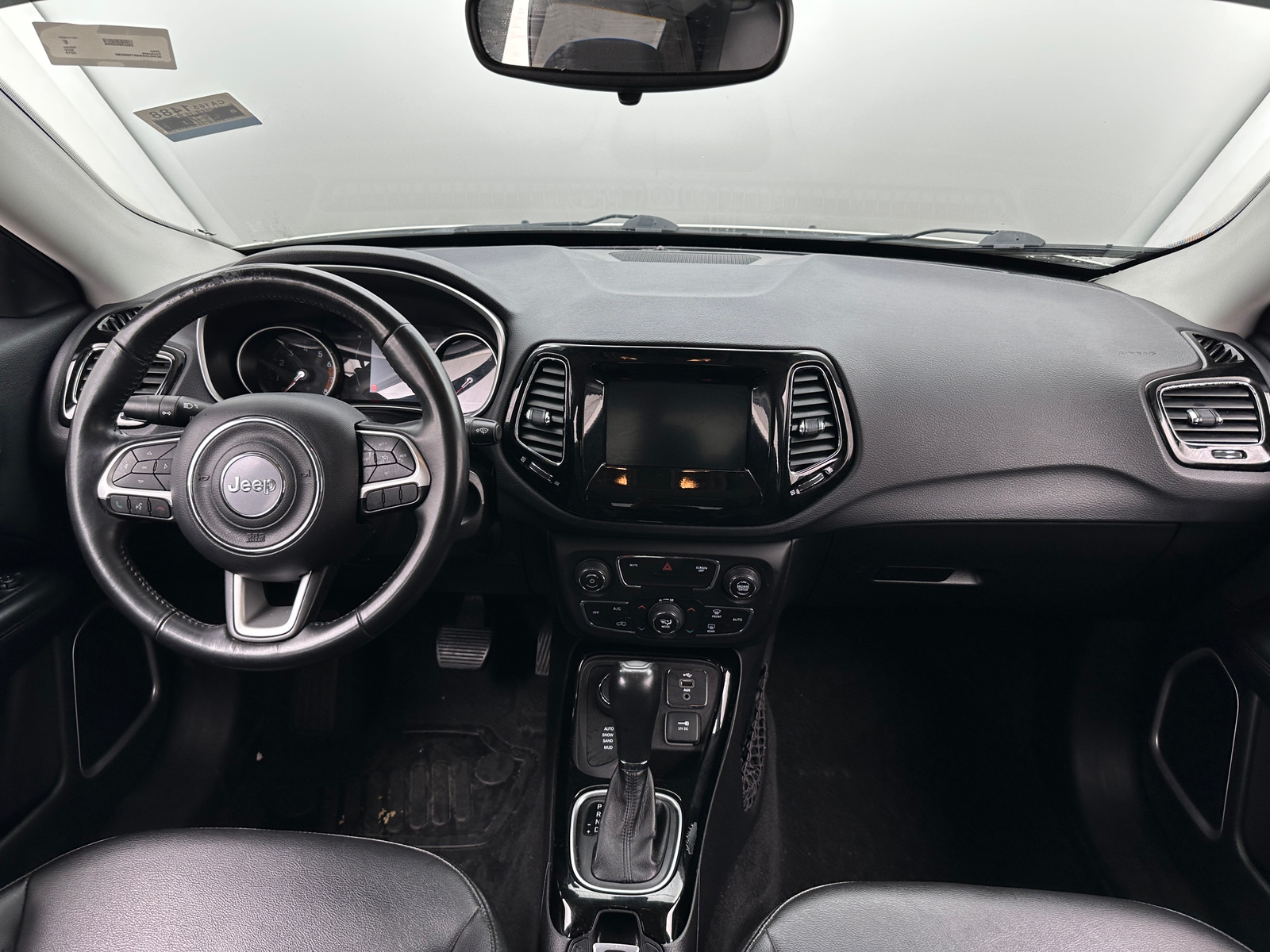 Thumbnail: 2019 Jeep Compass - 3