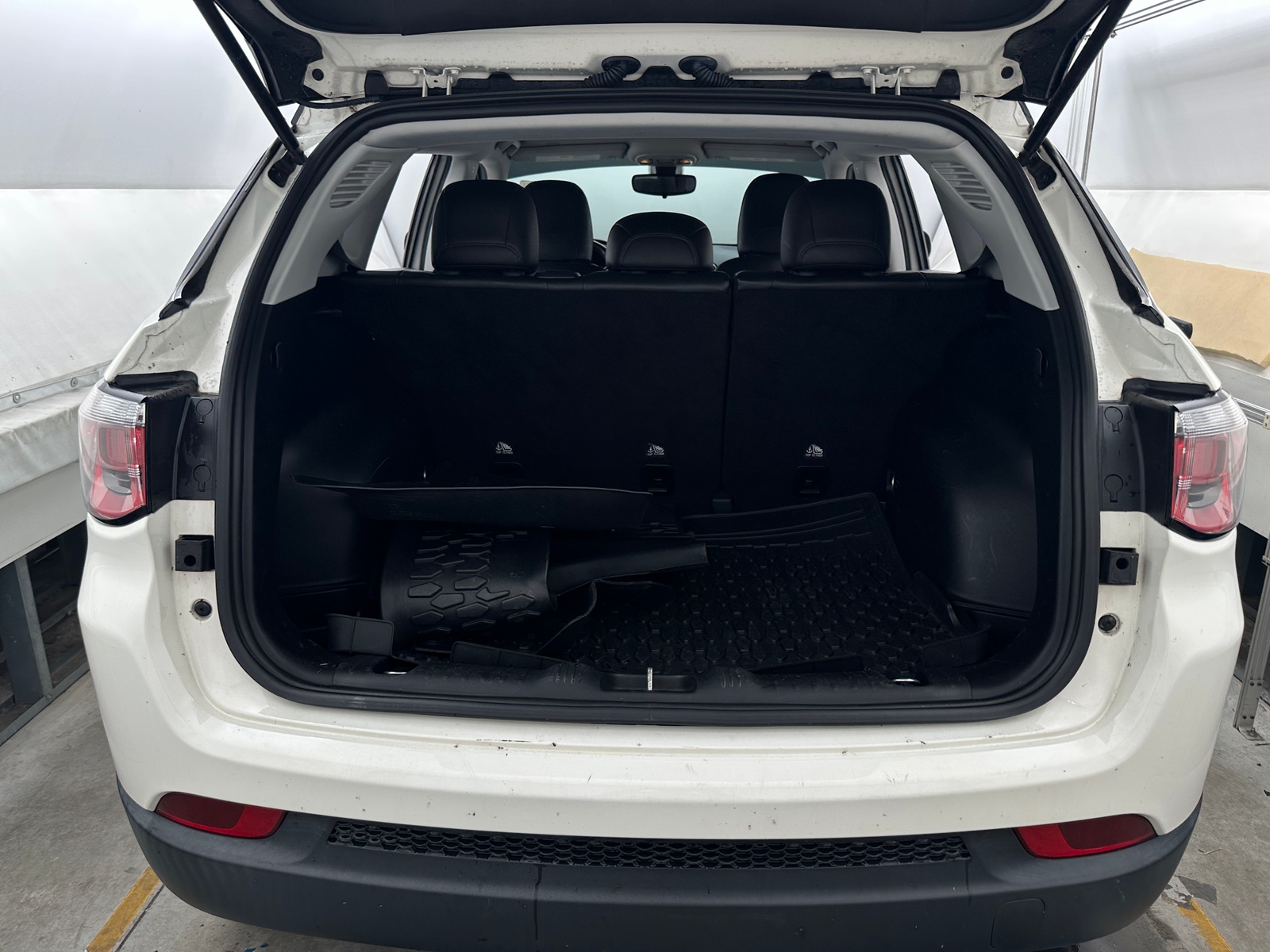 Thumbnail: 2019 Jeep Compass - 7