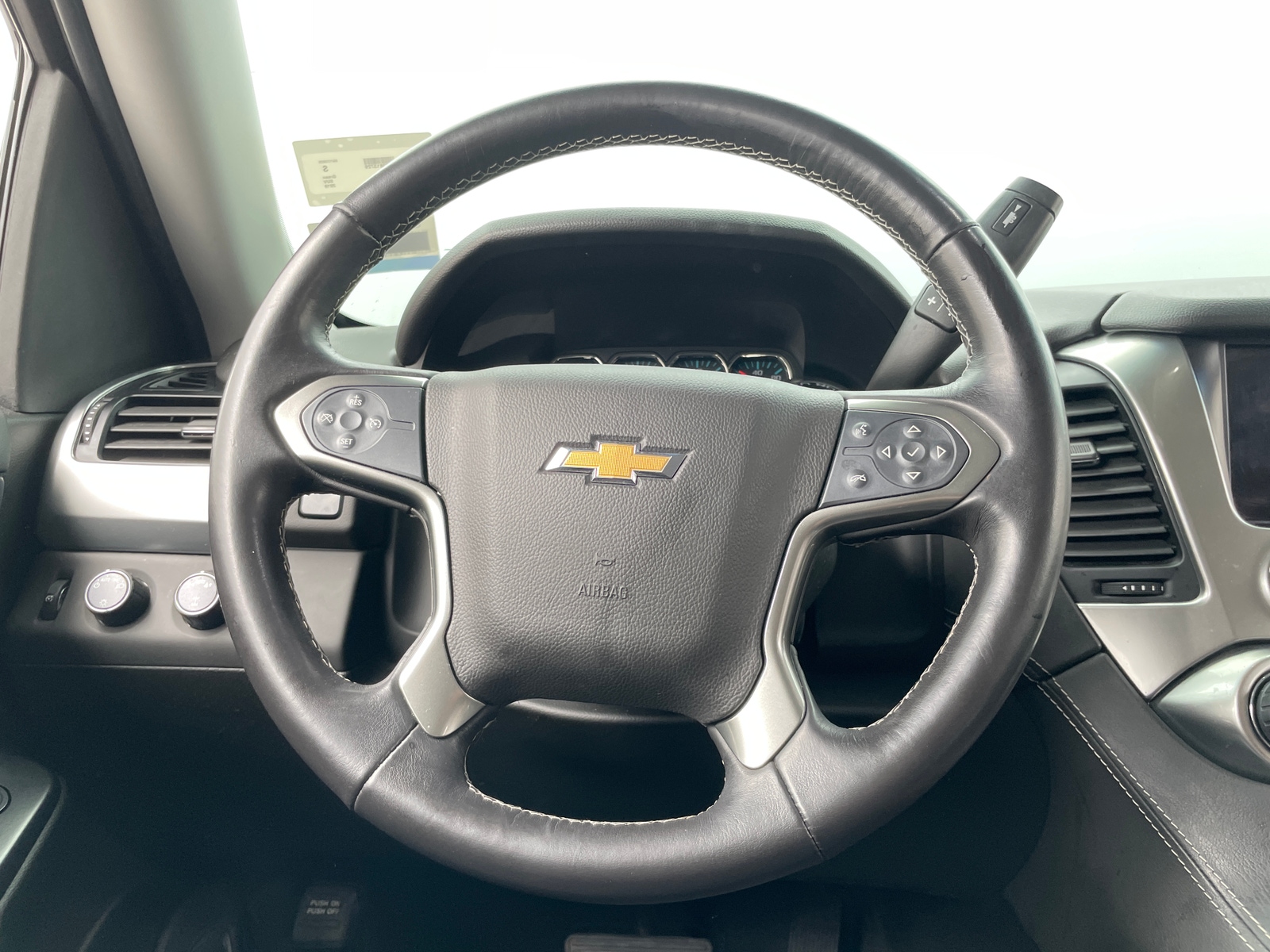 Thumbnail: 2019 Chevrolet Tahoe - 5