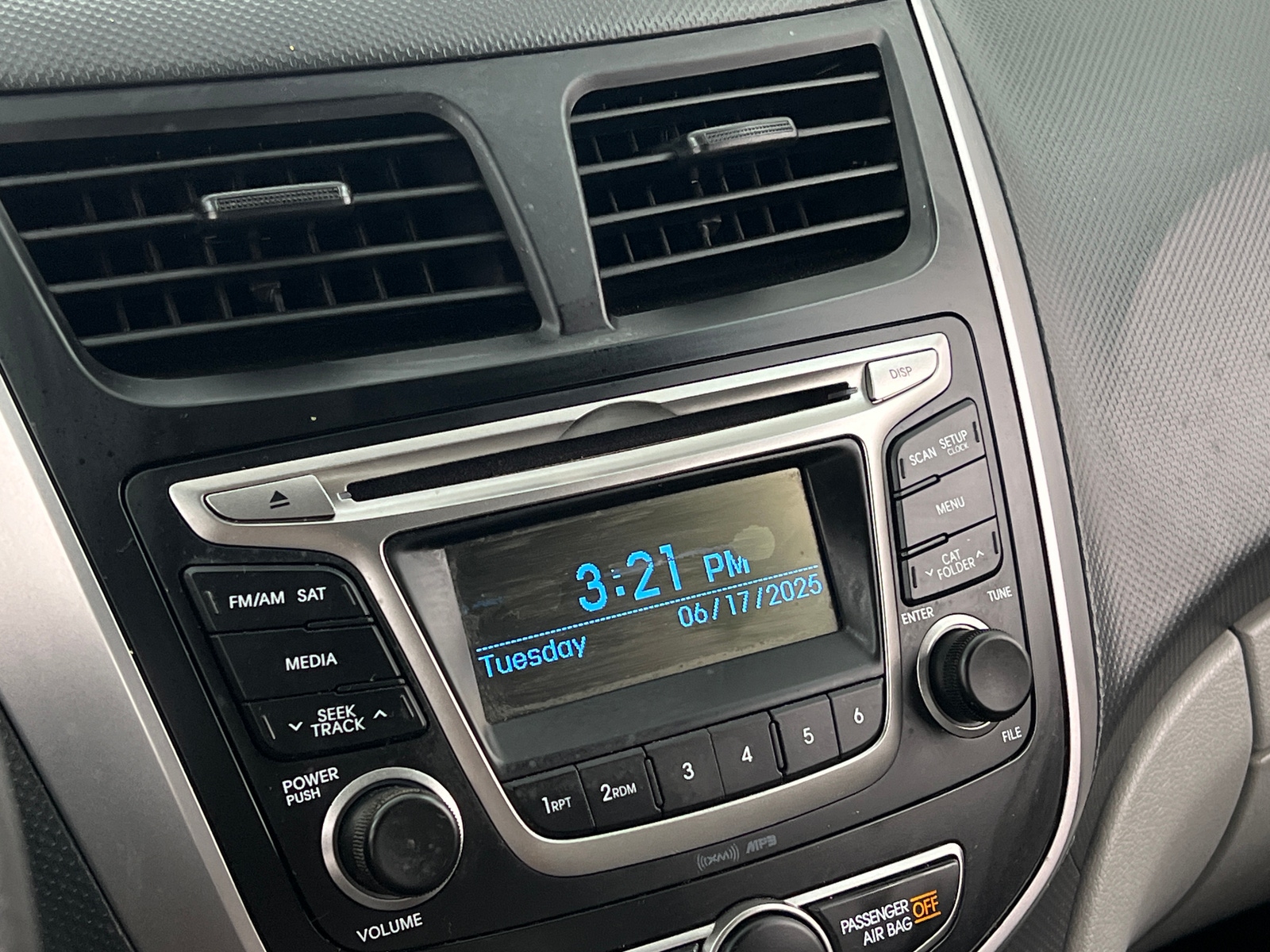 Thumbnail: 2017 Hyundai Accent - 4